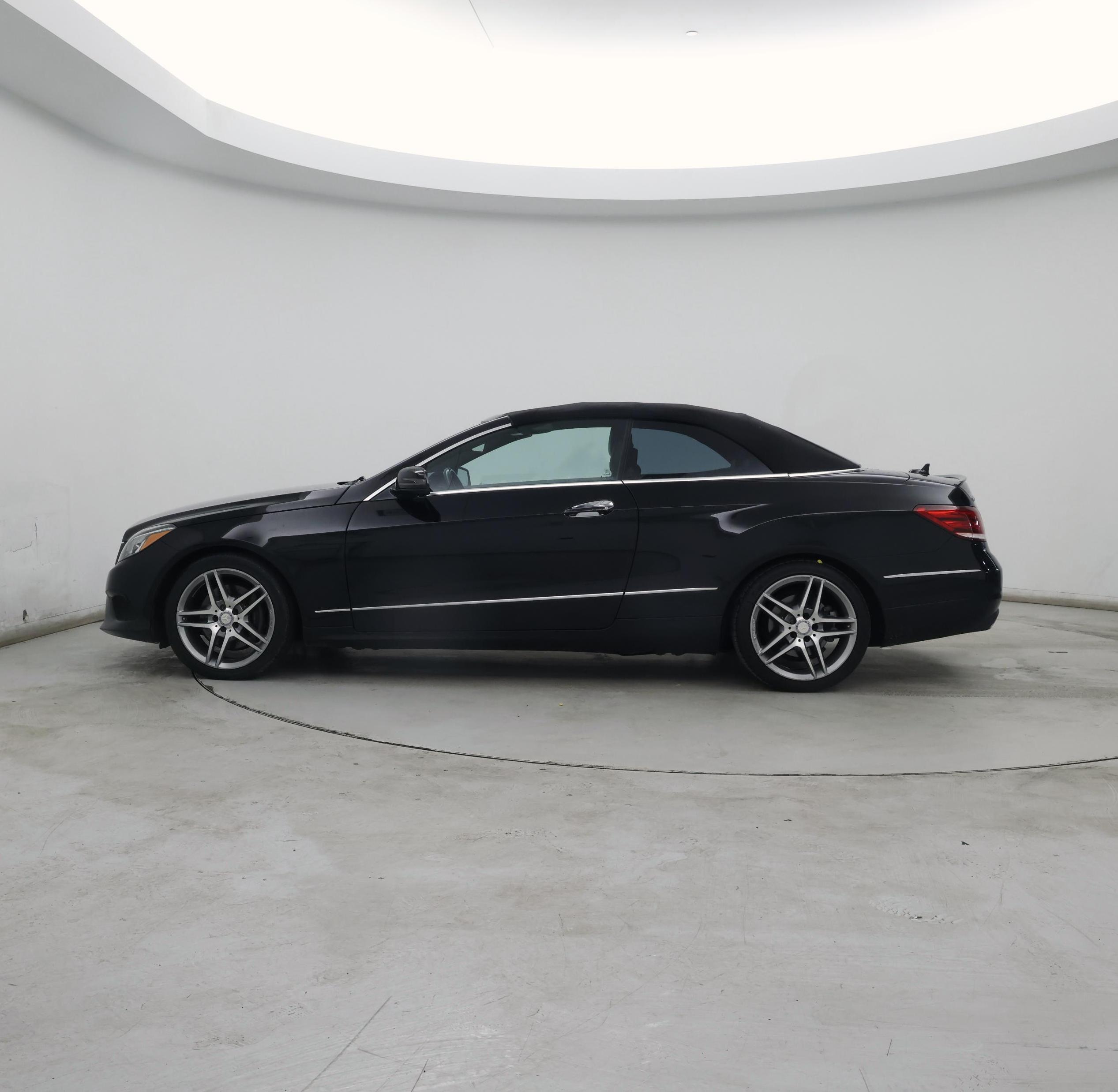 Thumbnail: 2015 Mercedes-Benz E-Class - 3