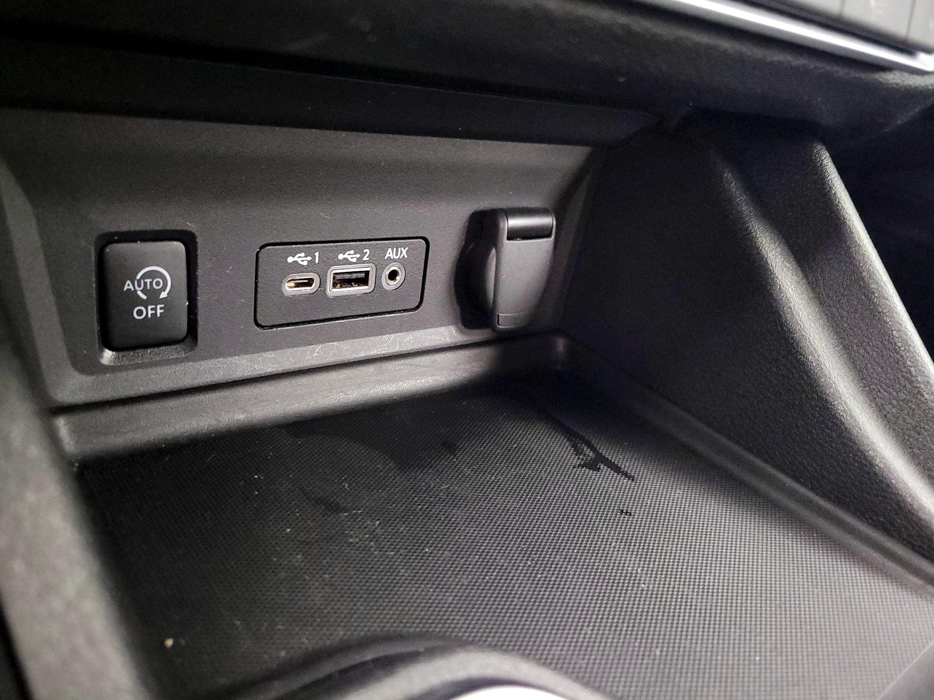 Thumbnail: 2024 Nissan Sentra - 18