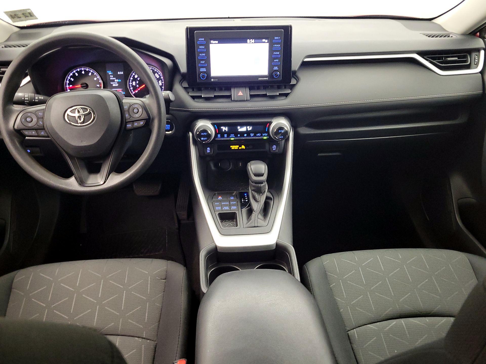 Thumbnail: 2020 Toyota RAV4 - 9