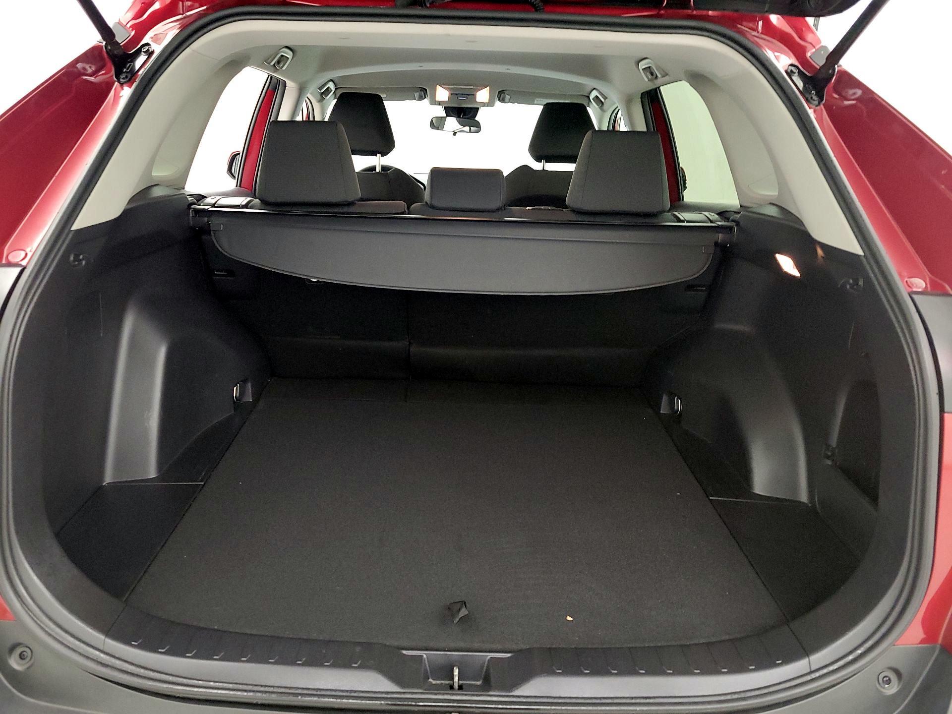 Thumbnail: 2020 Toyota RAV4 - 20