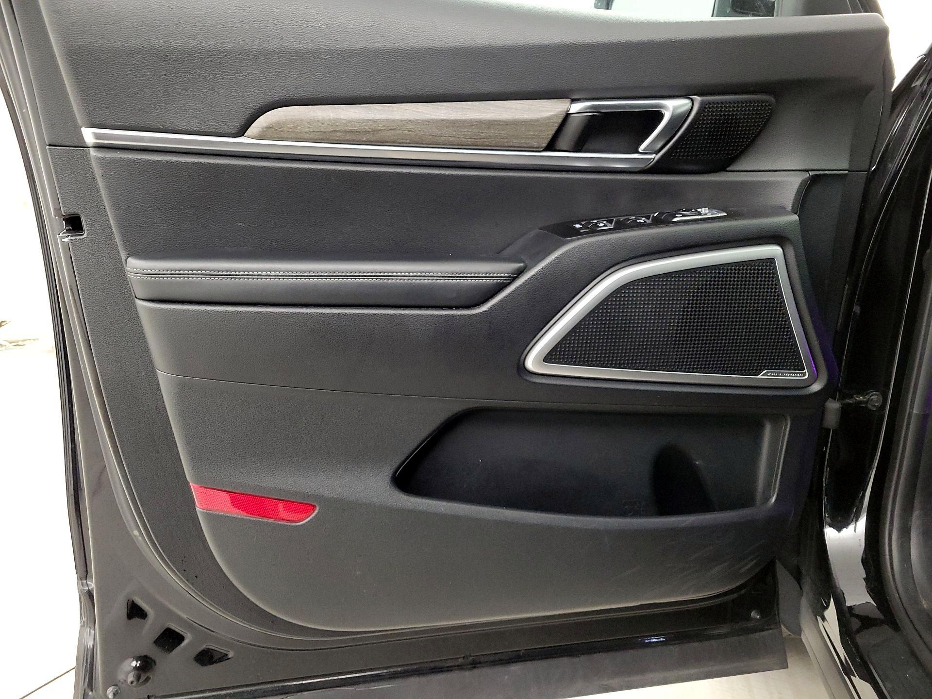 Thumbnail: 2022 Kia Telluride - 12