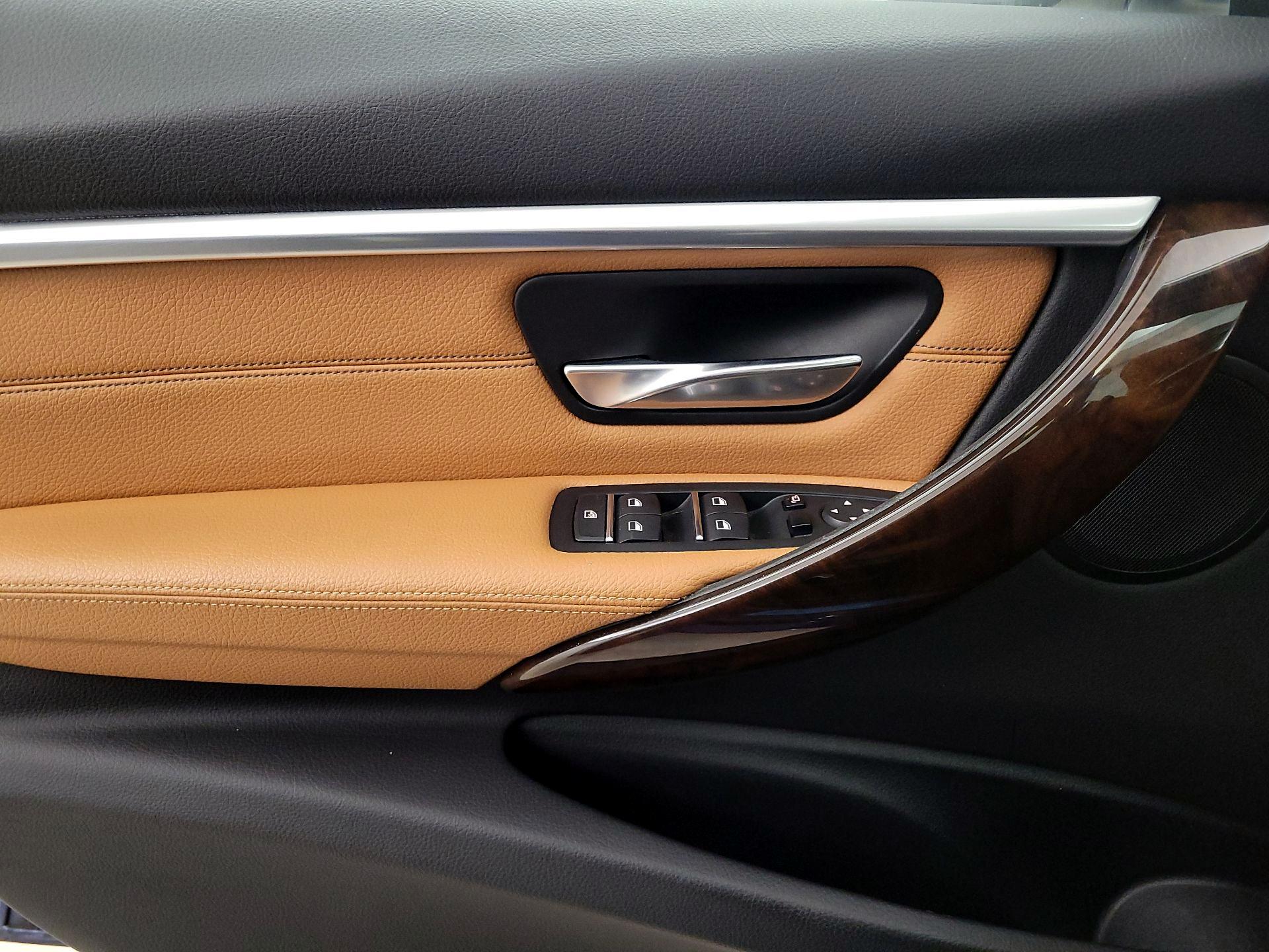 Thumbnail: 2018 BMW 3 Series - 12