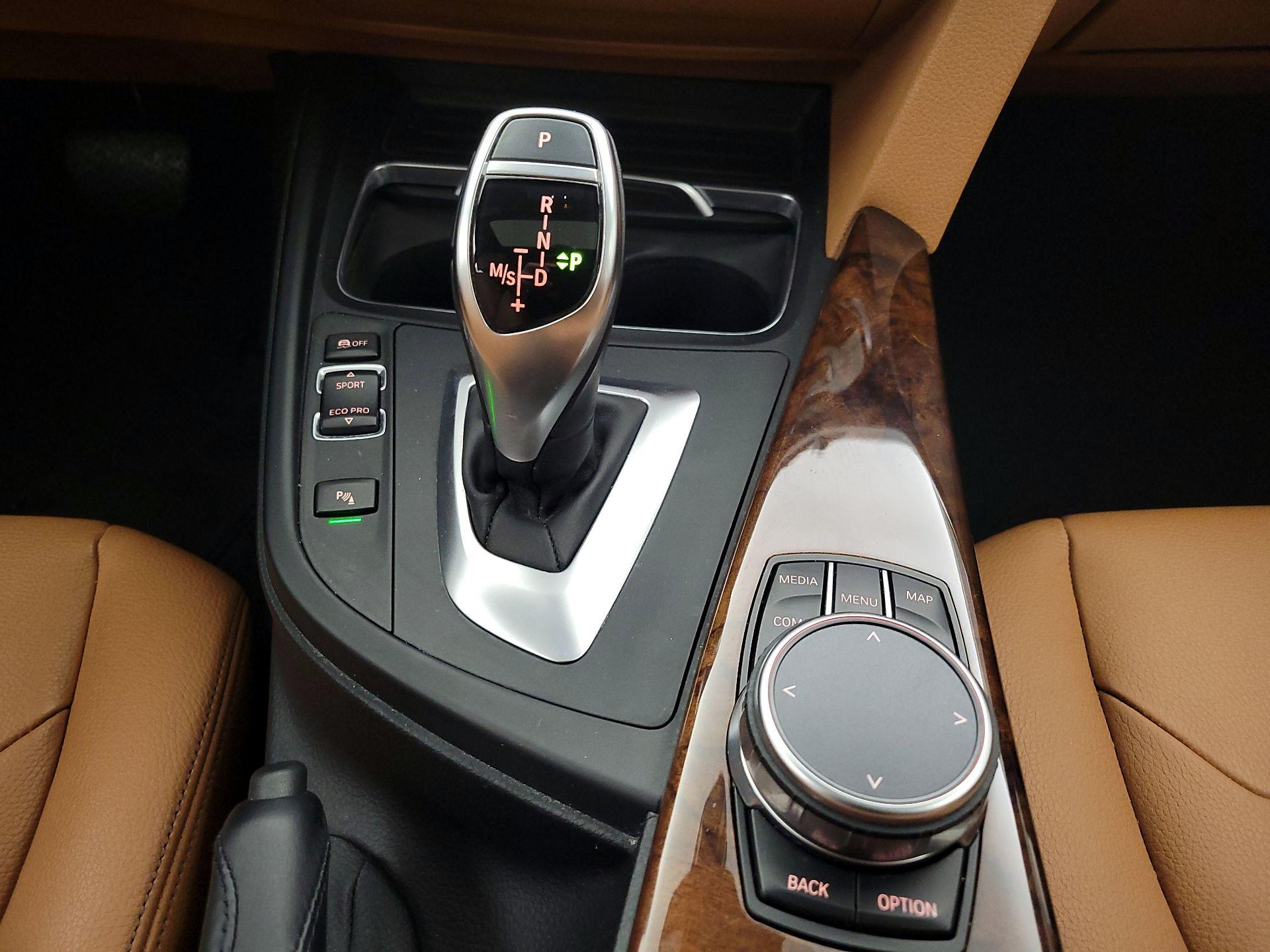 Thumbnail: 2018 BMW 3 Series - 18