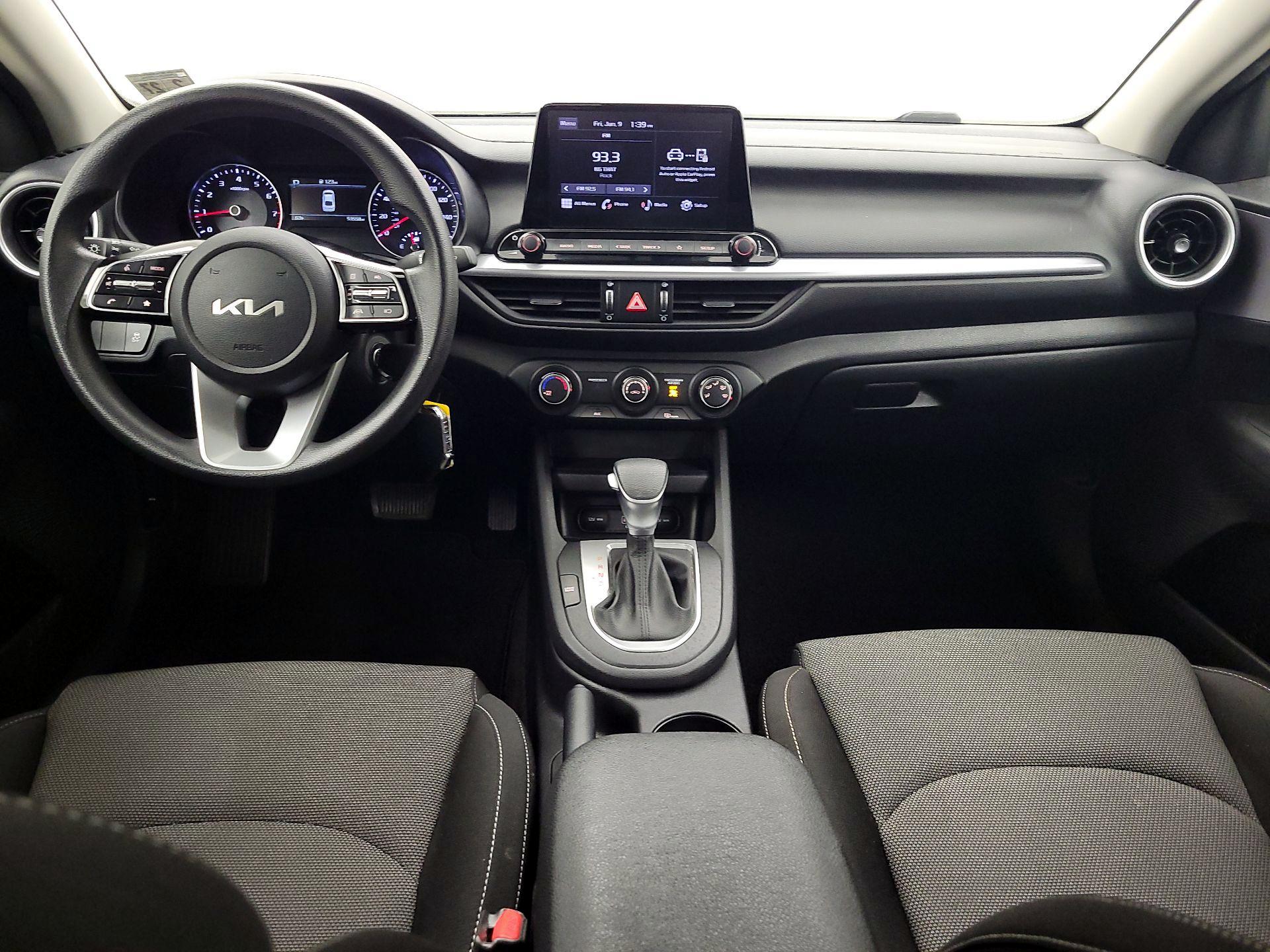 Thumbnail: 2022 Kia Forte - 9