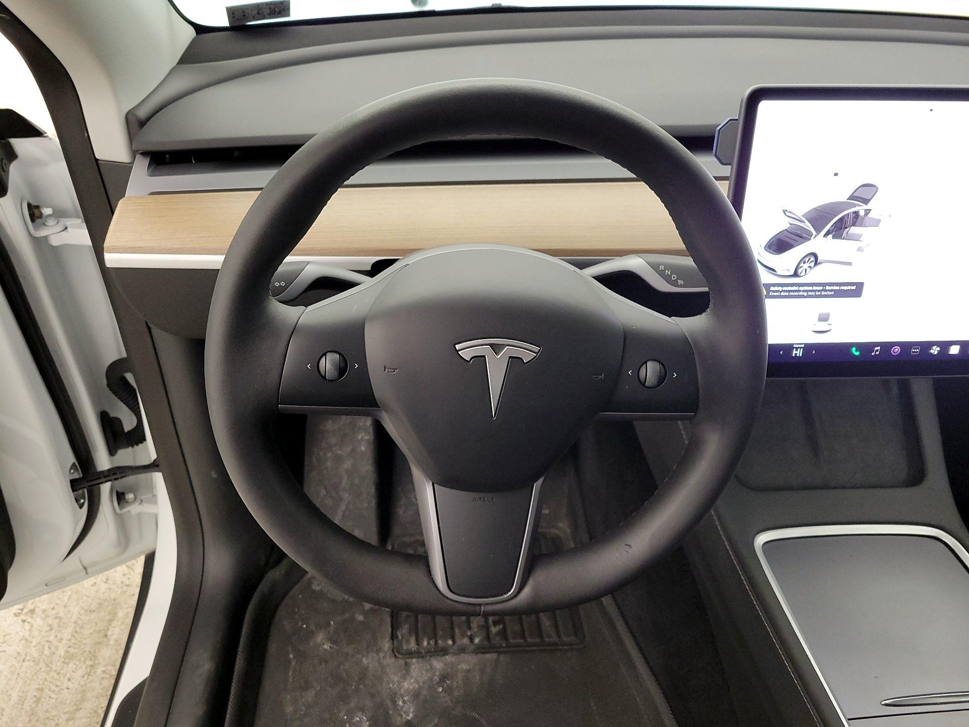 Thumbnail: 2023 Tesla Model Y - 10