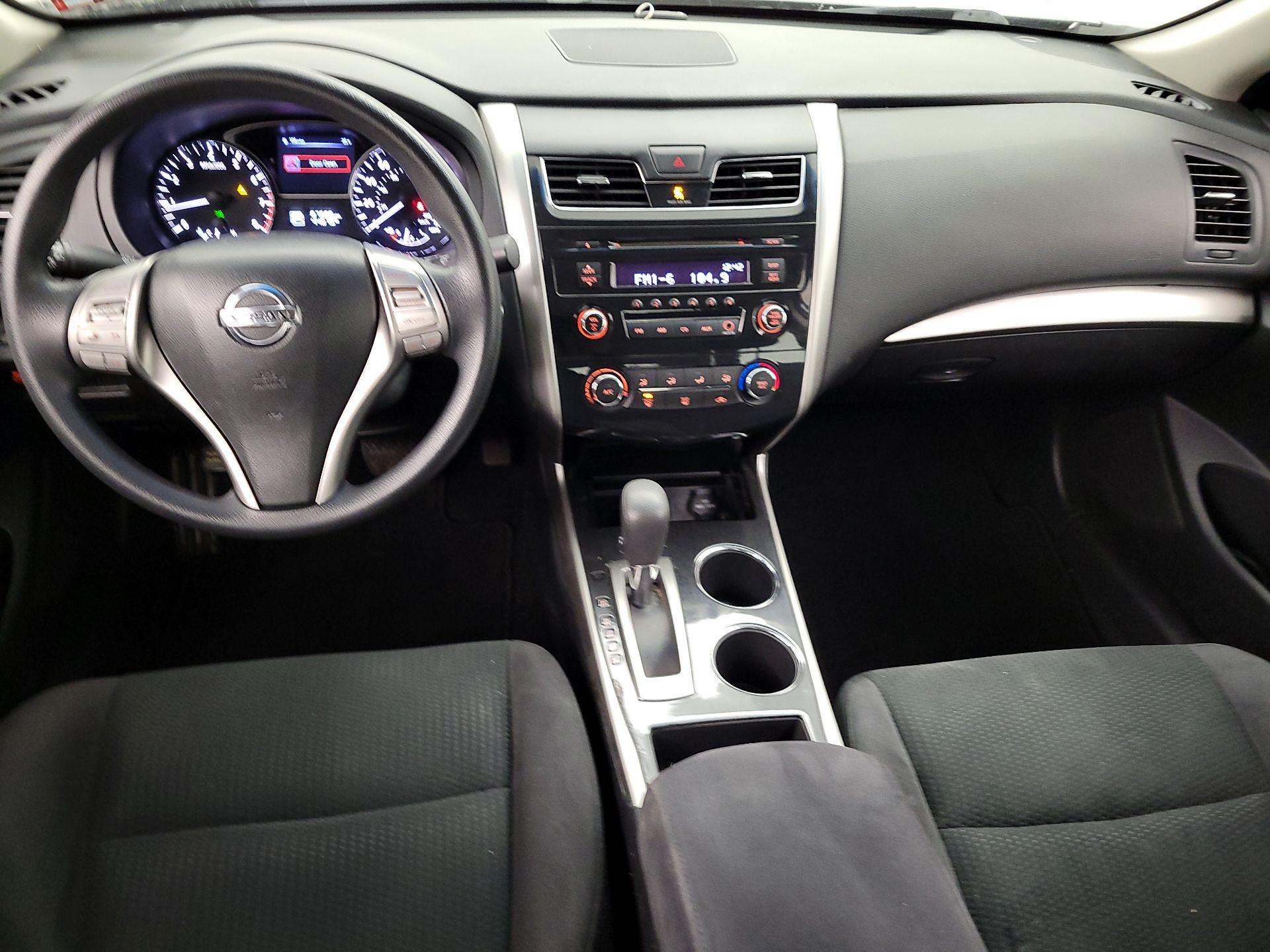 Thumbnail: 2014 Nissan Altima - 9