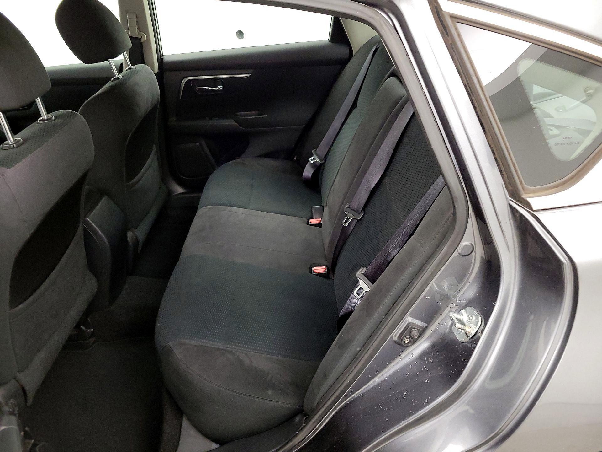 Thumbnail: 2014 Nissan Altima - 18