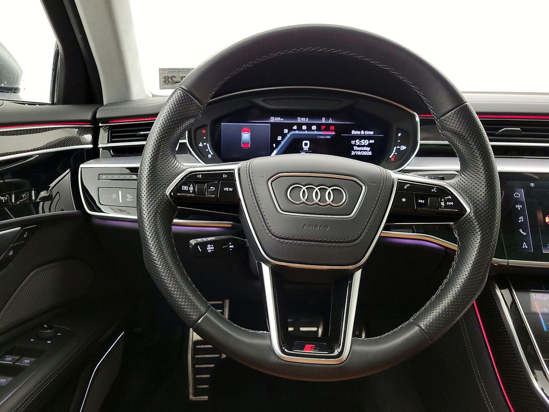Thumbnail: 2023 Audi S8 - 10