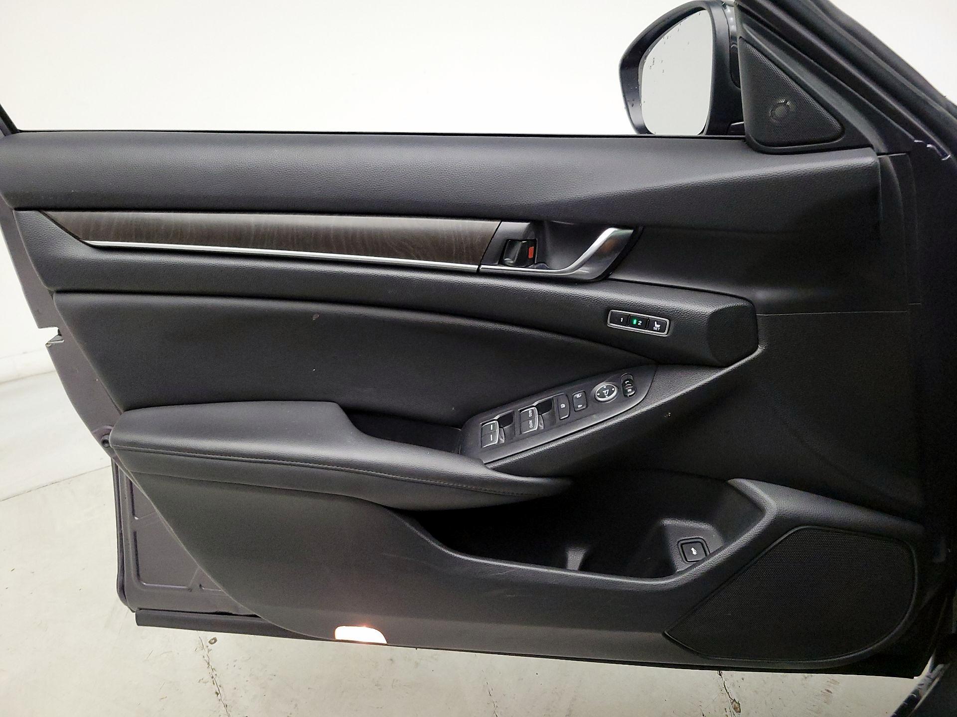 Thumbnail: 2019 Honda Accord - 12