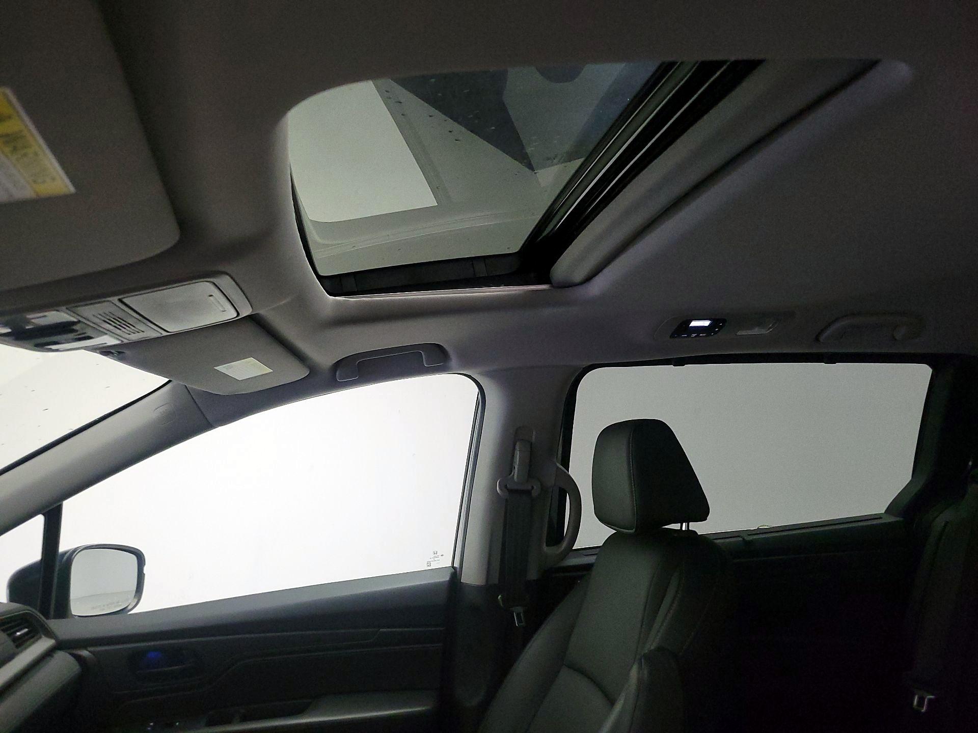 Thumbnail: 2022 Honda Odyssey - 19