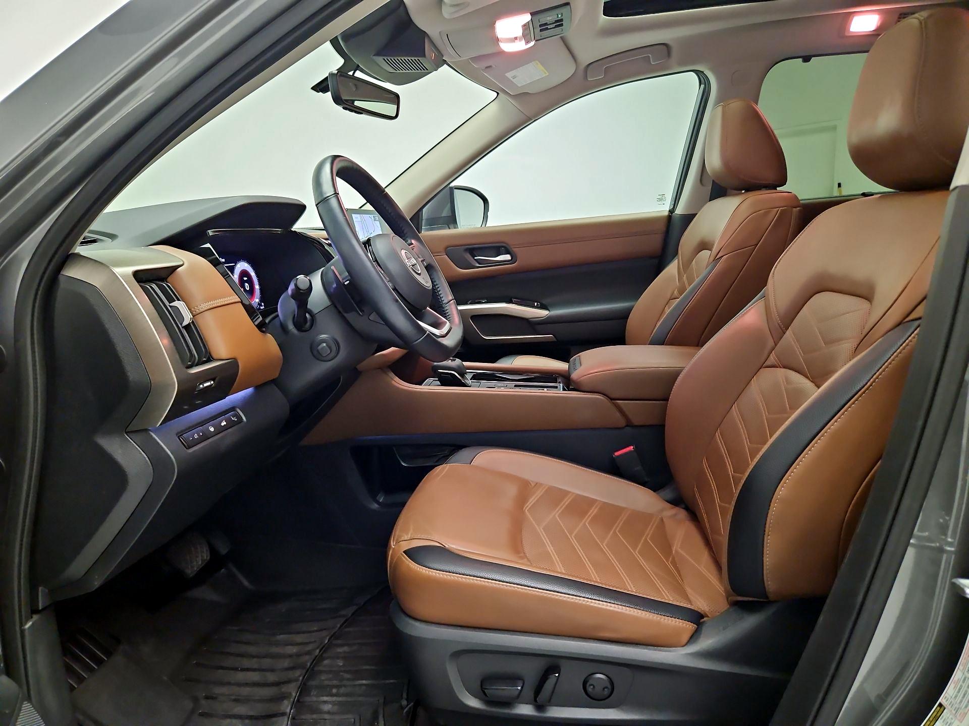 Thumbnail: 2023 Nissan Pathfinder - 11