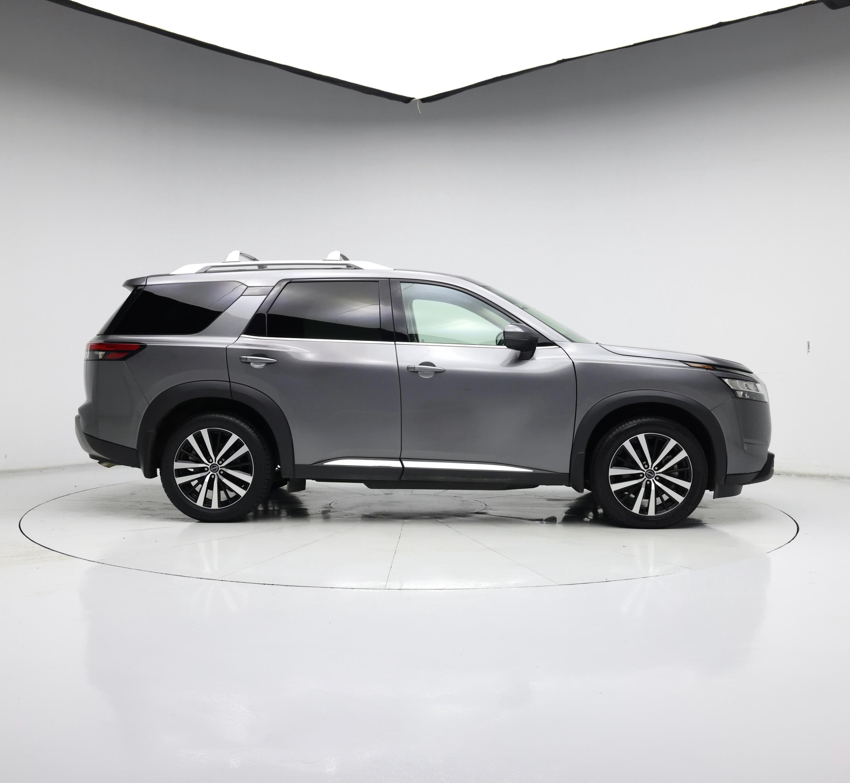 Thumbnail: 2023 Nissan Pathfinder - 7