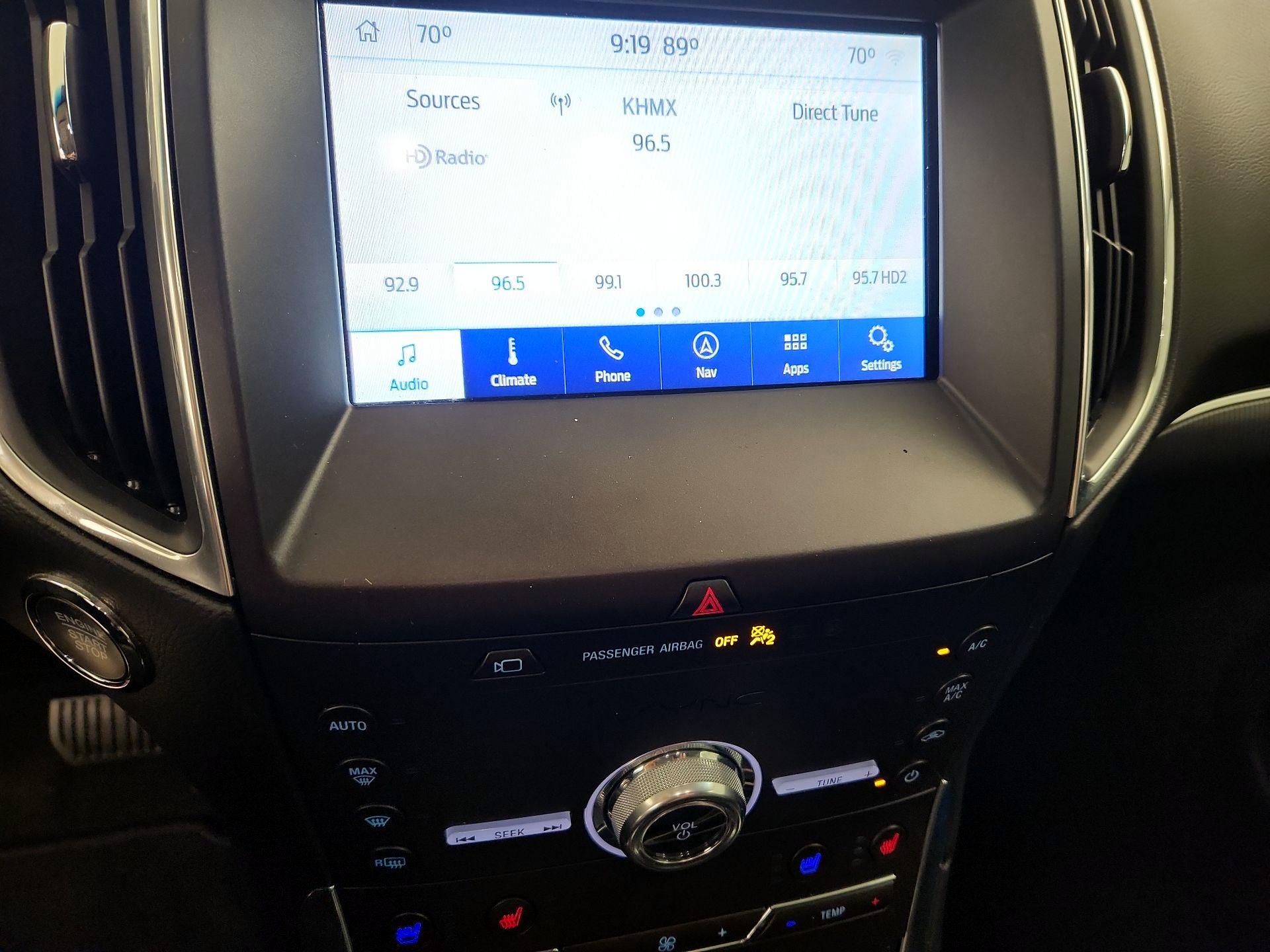 Thumbnail: 2020 Ford Edge - 16