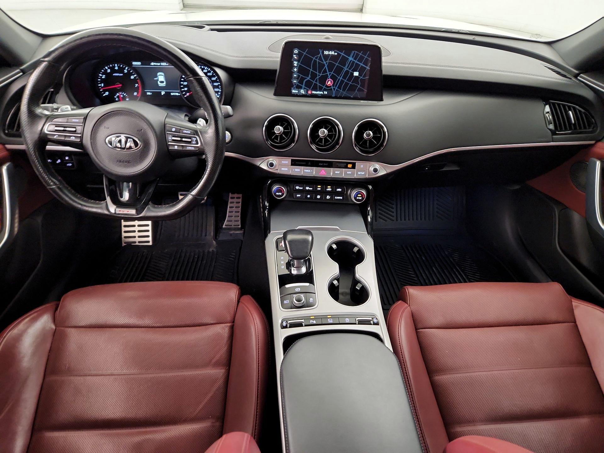 Thumbnail: 2019 Kia Stinger - 9
