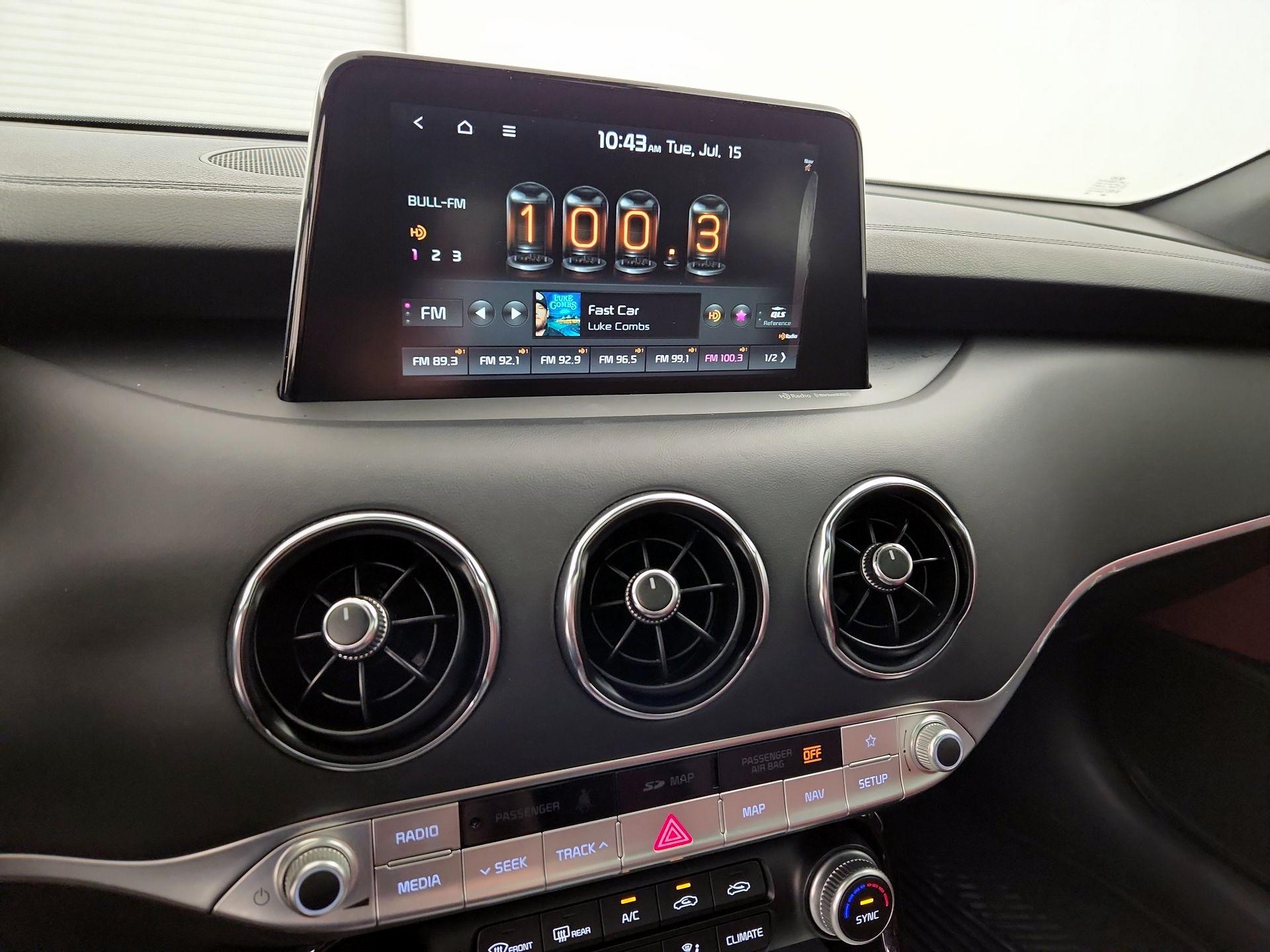 Thumbnail: 2019 Kia Stinger - 16