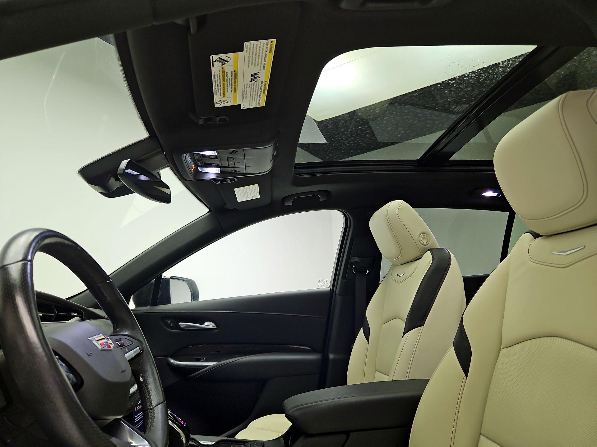 Thumbnail: 2023 Cadillac XT4 - 19