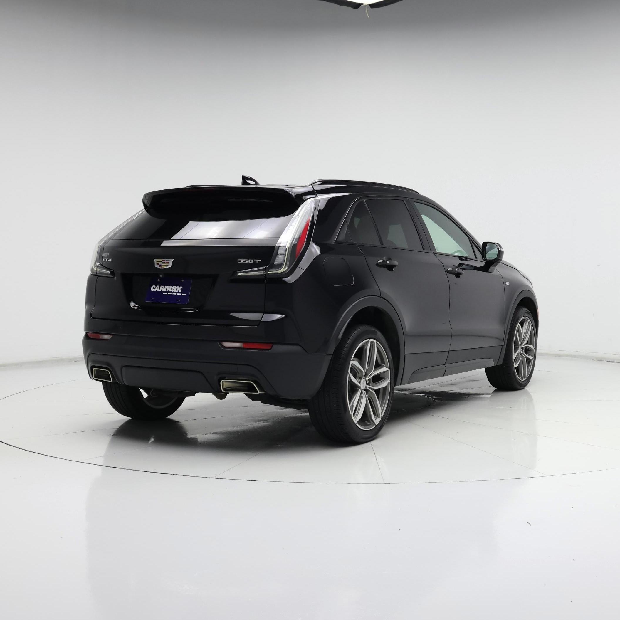 Thumbnail: 2023 Cadillac XT4 - 8
