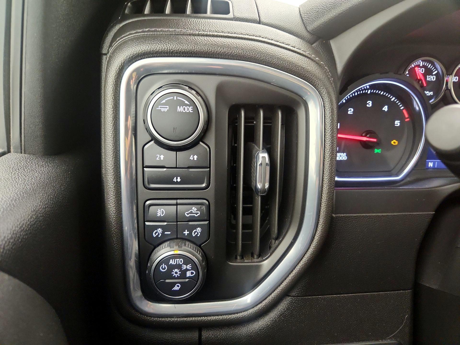 Thumbnail: 2023 Chevrolet Silverado 2500 - 13