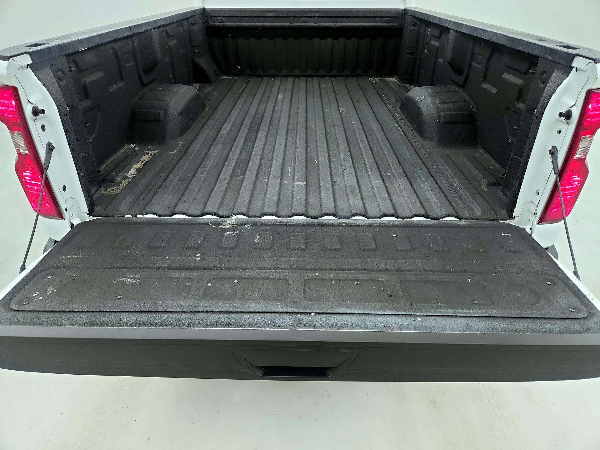Thumbnail: 2023 Chevrolet Silverado 2500 - 19