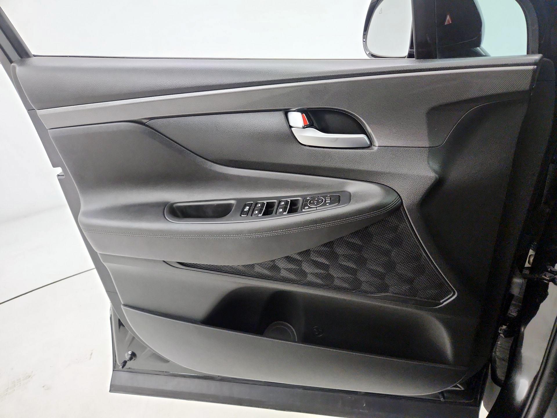 Thumbnail: 2023 Hyundai Santa Fe - 12