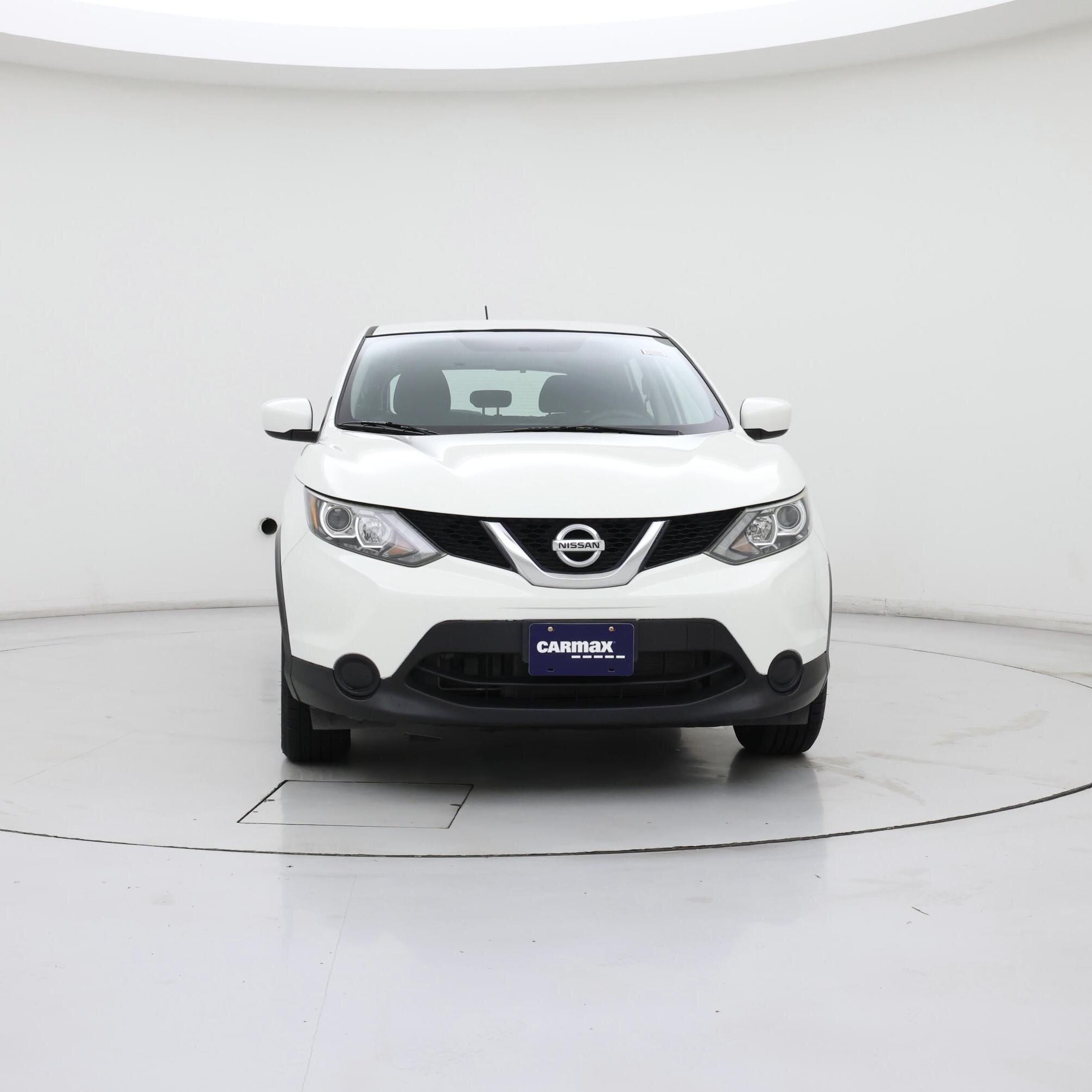 Thumbnail: 2017 Nissan Rogue Sport - 5