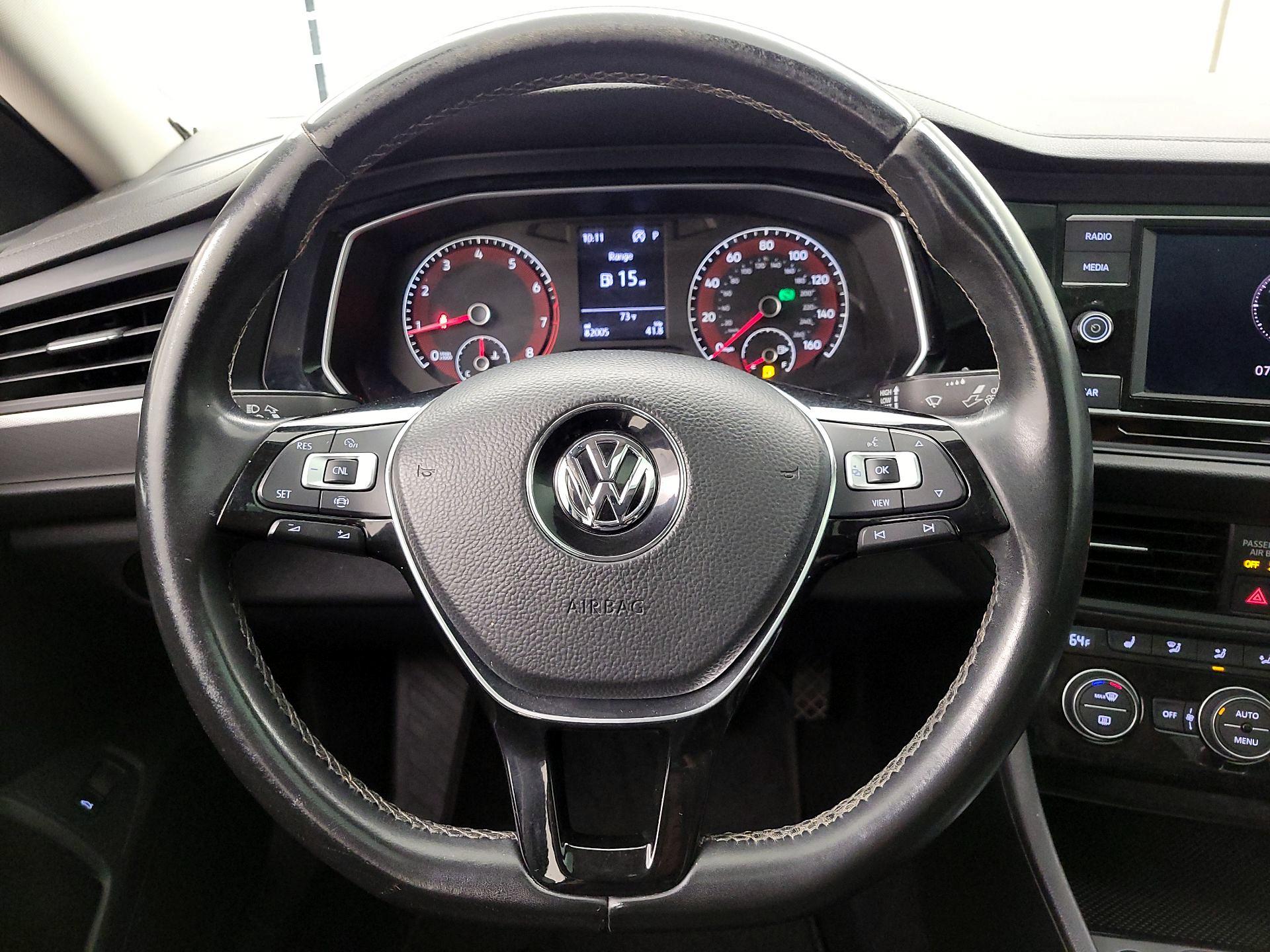Thumbnail: 2019 Volkswagen Jetta - 10