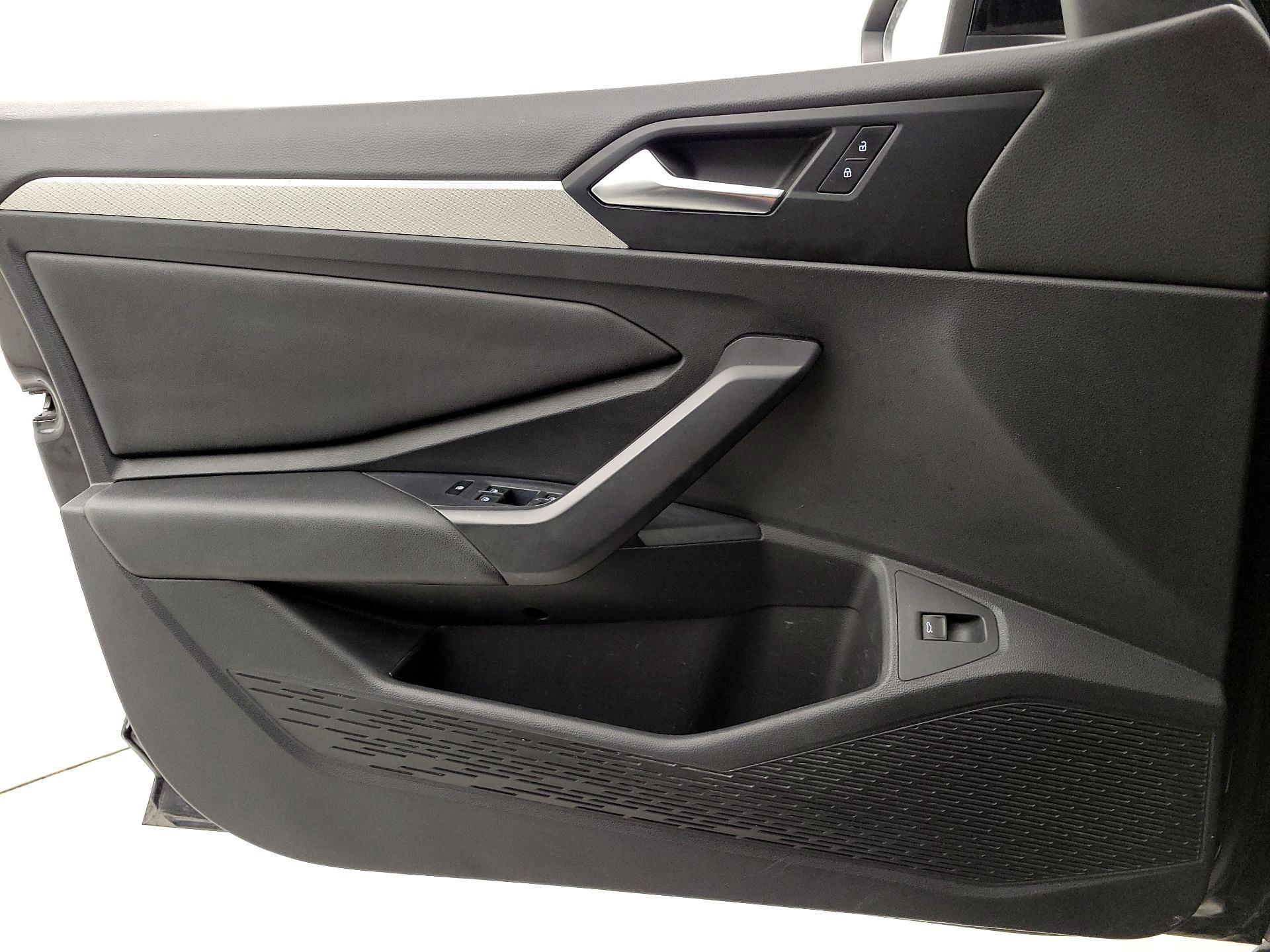 Thumbnail: 2019 Volkswagen Jetta - 12