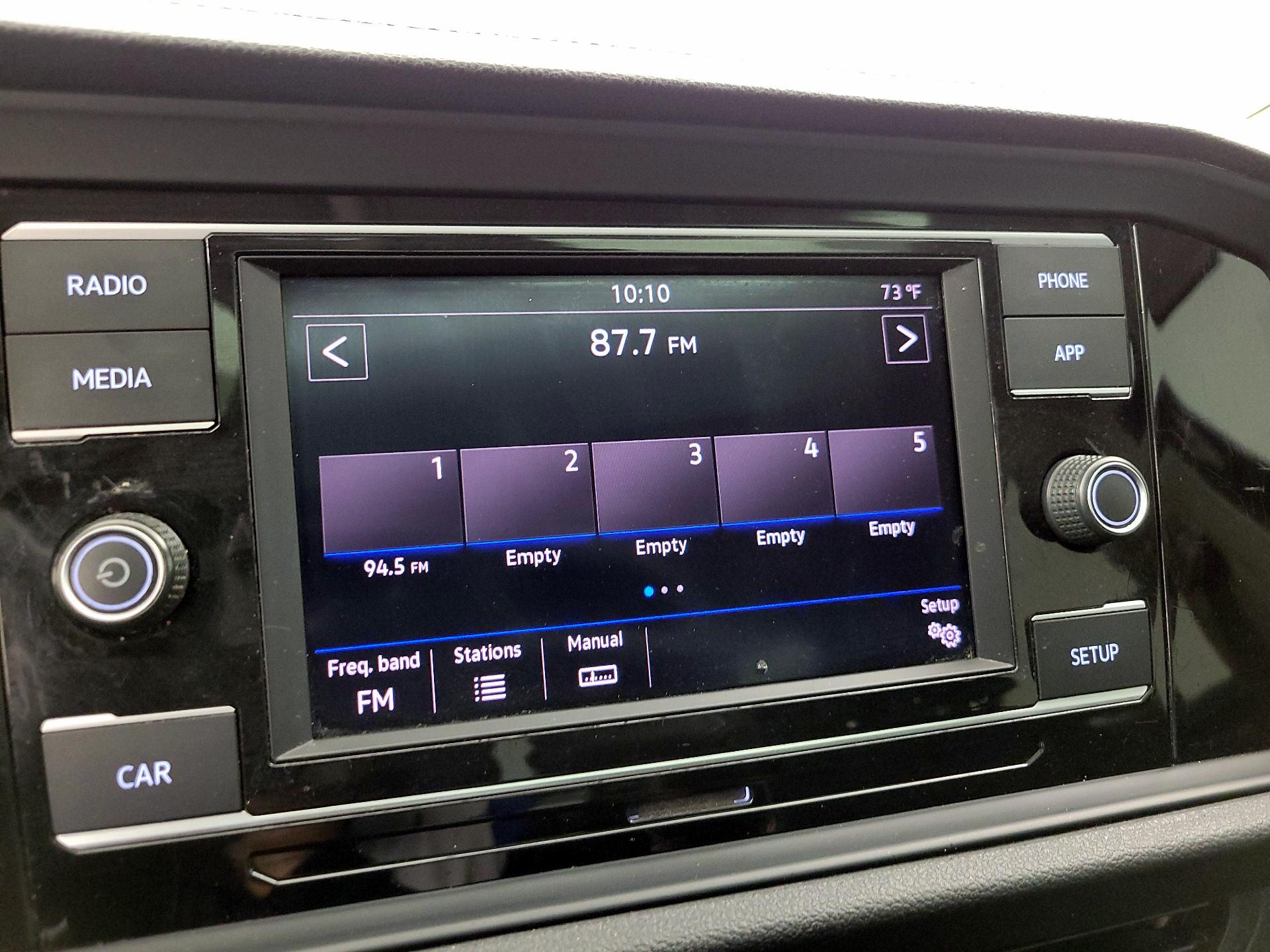 Thumbnail: 2019 Volkswagen Jetta - 15