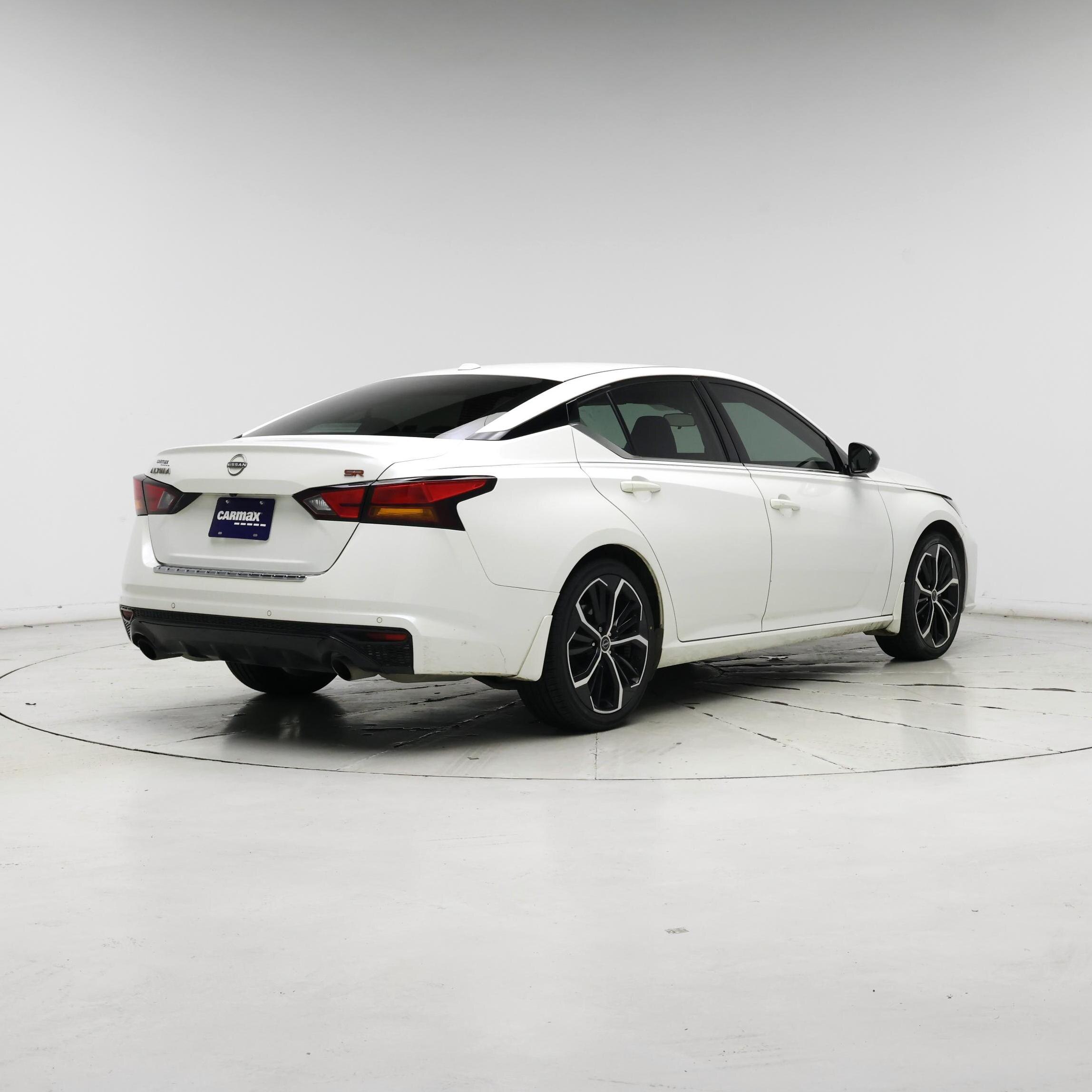 Thumbnail: 2023 Nissan Altima - 8