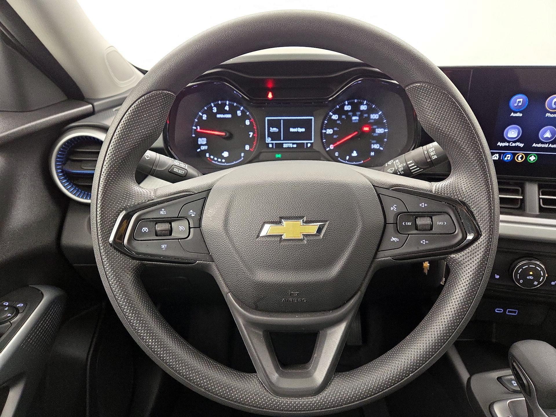 Thumbnail: 2024 Chevrolet Trax - 10