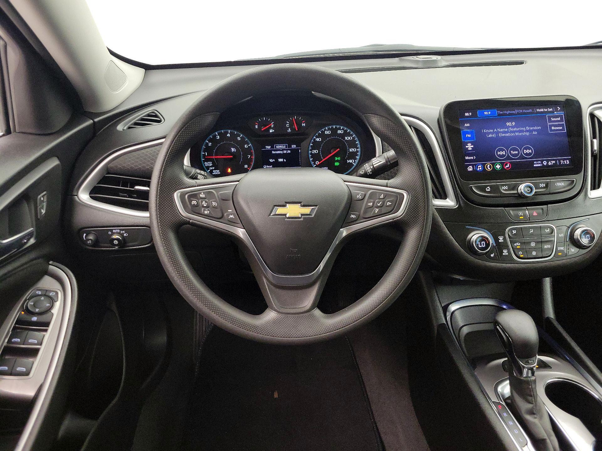 Thumbnail: 2023 Chevrolet Malibu - 10