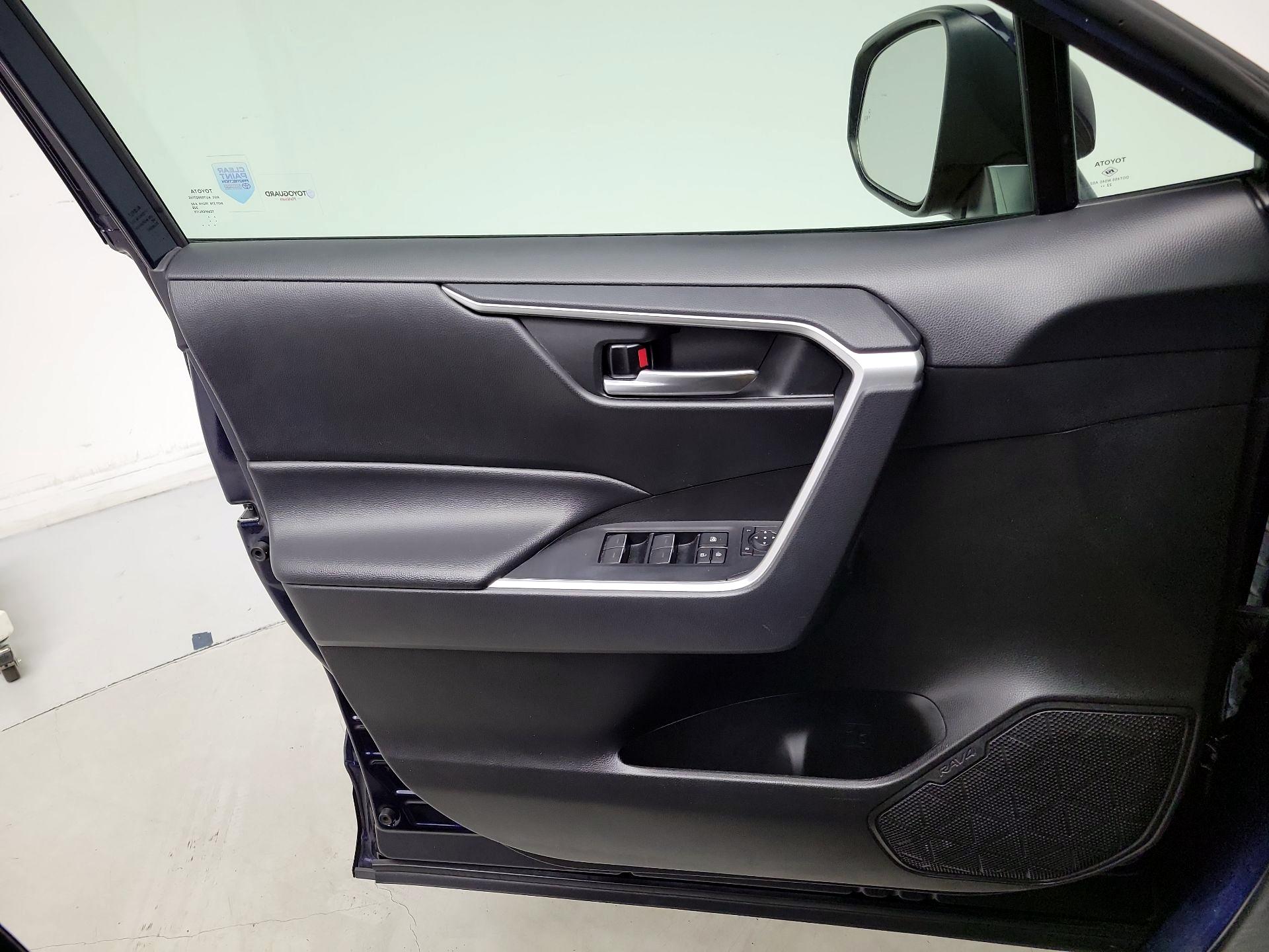Thumbnail: 2023 Toyota RAV4 - 12