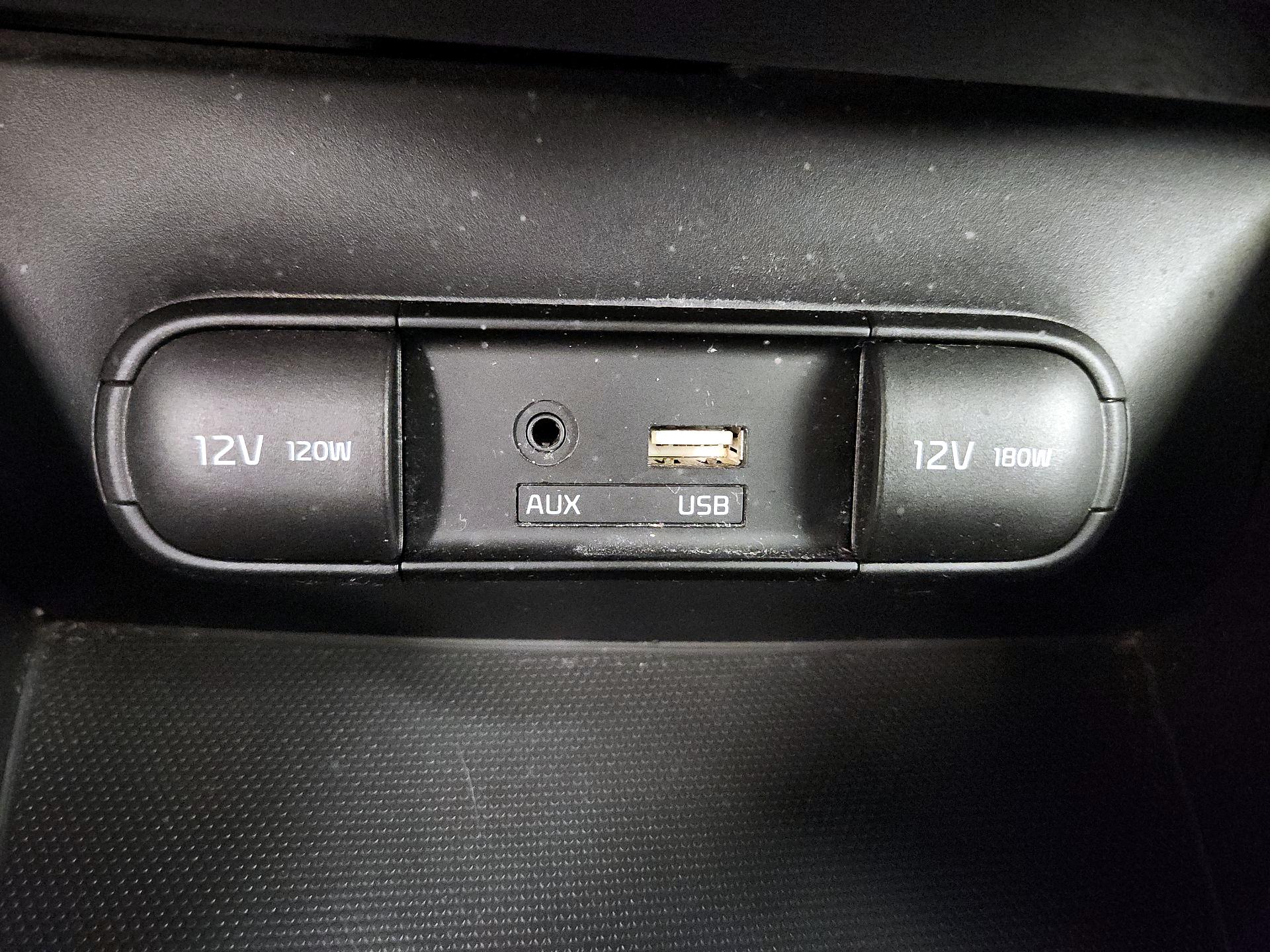 Thumbnail: 2016 Kia Soul - 17