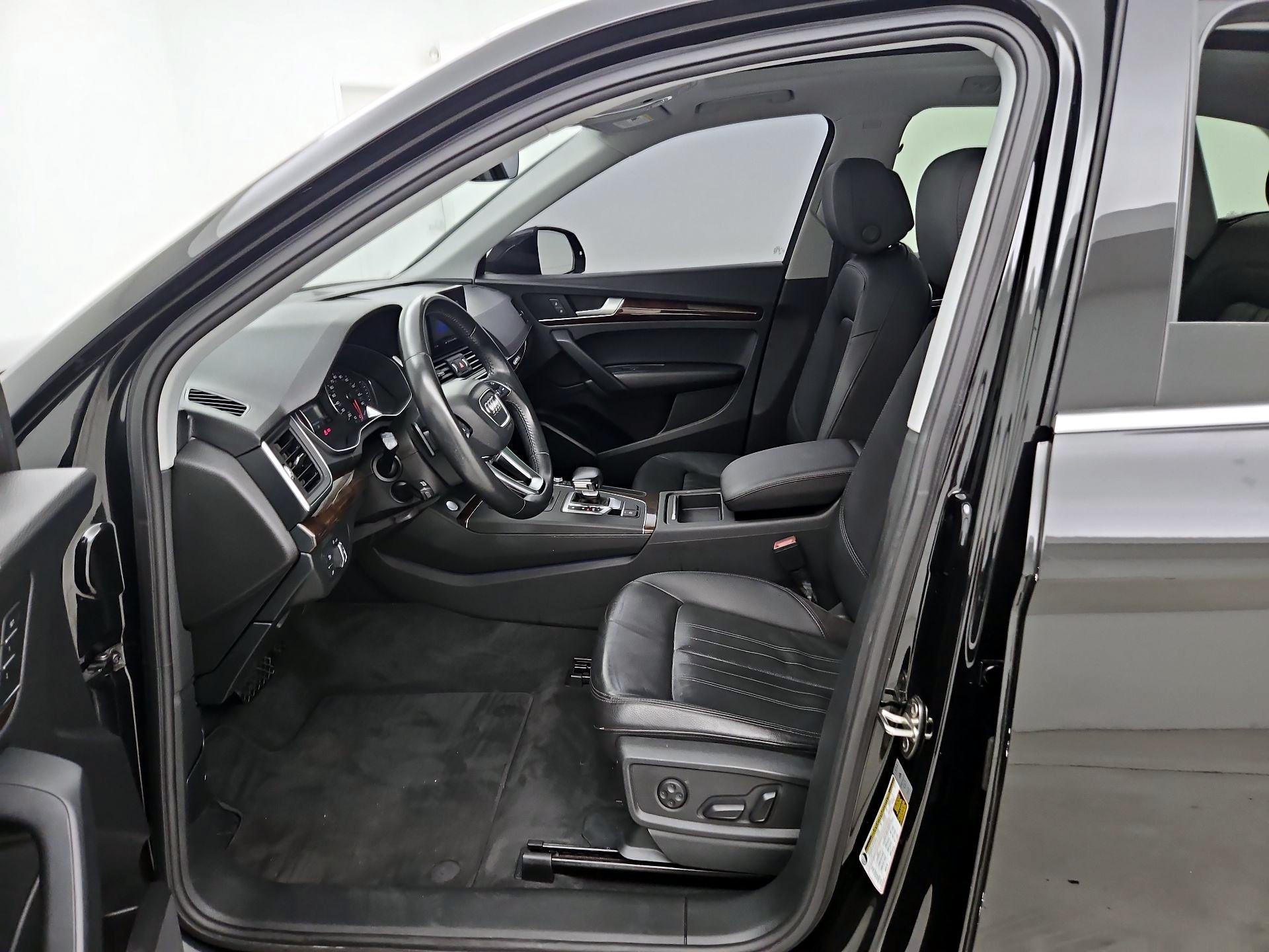 Thumbnail: 2019 Audi Q5 - 11