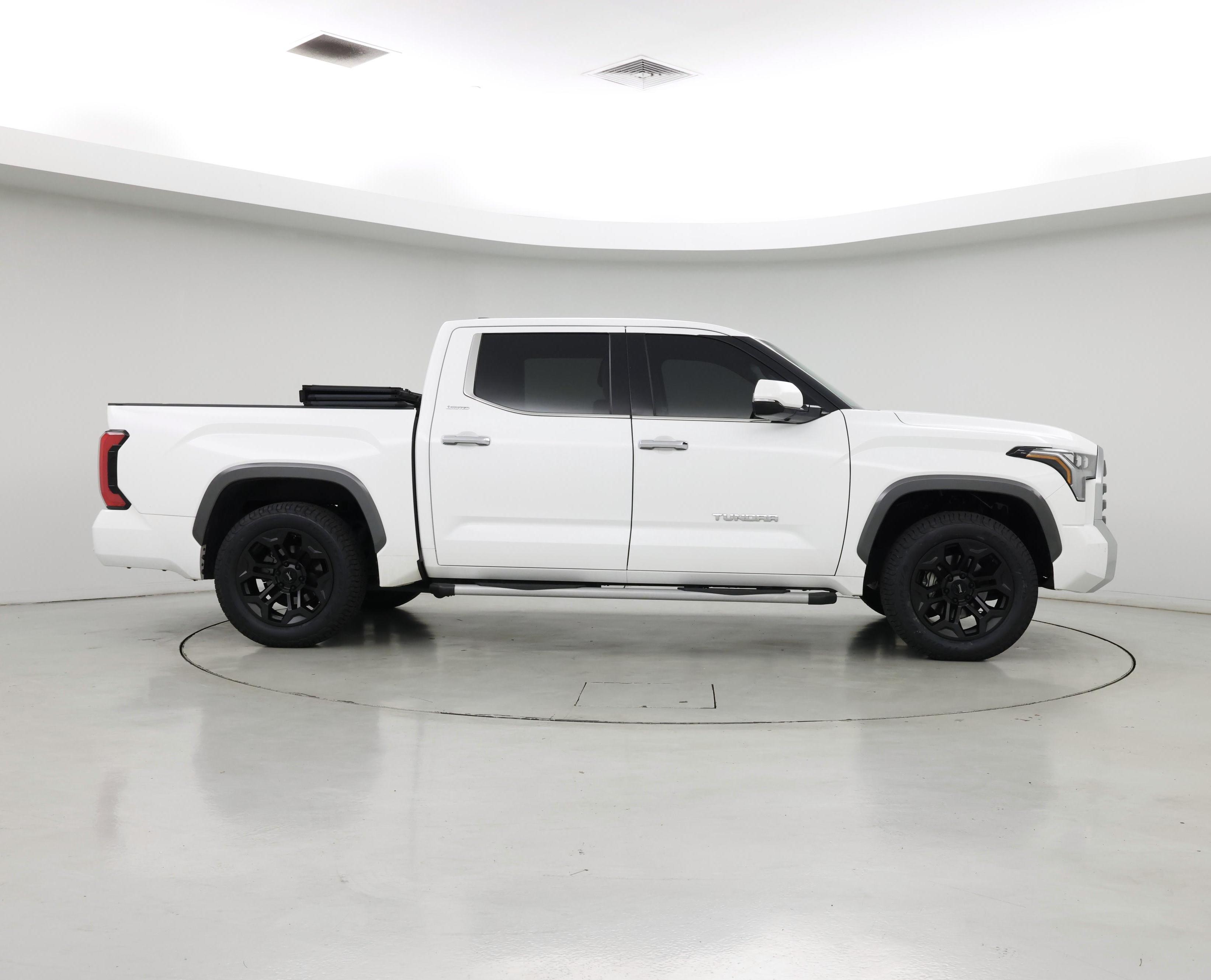 Thumbnail: 2022 Toyota Tundra - 7