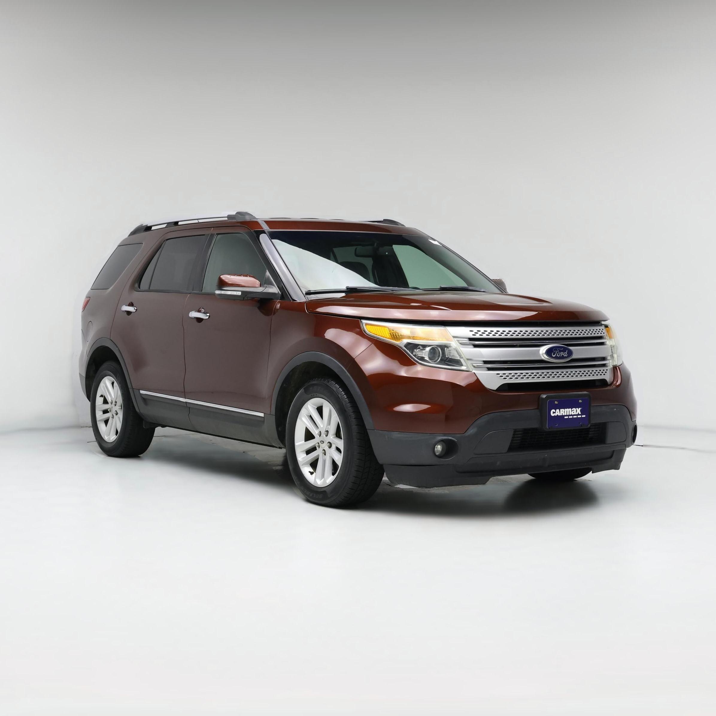 Thumbnail: 2015 Ford Explorer - 1
