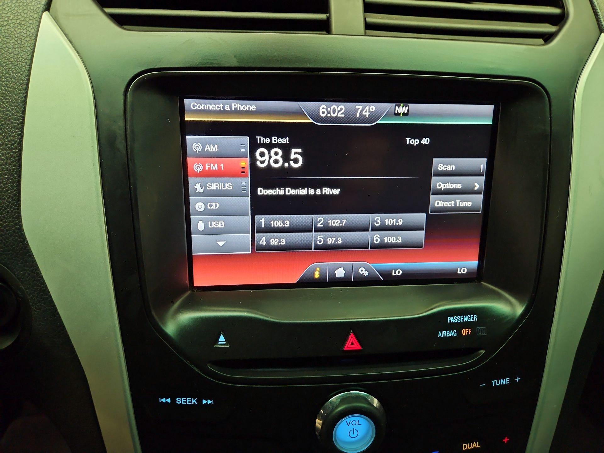 Thumbnail: 2015 Ford Explorer - 15