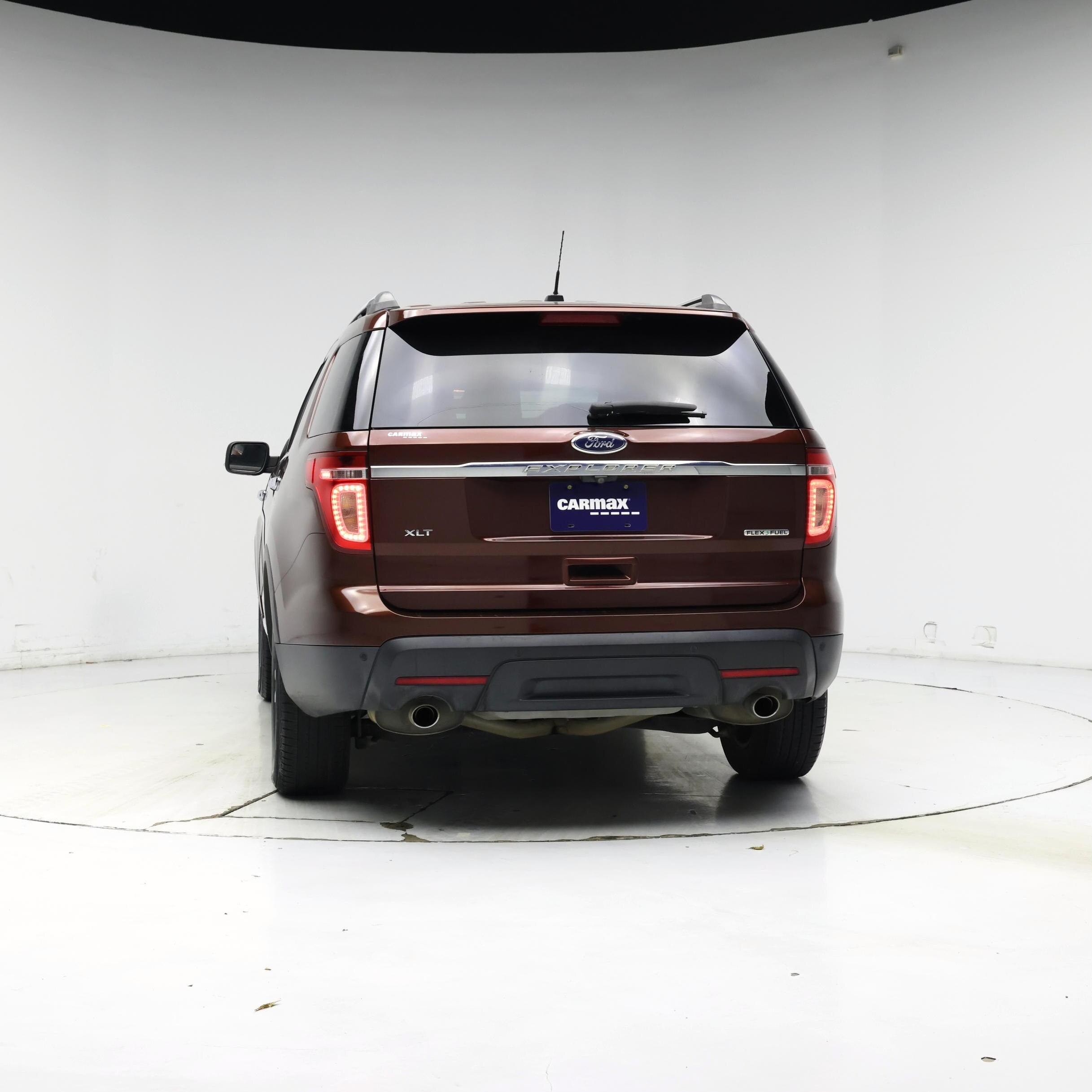 Thumbnail: 2015 Ford Explorer - 6