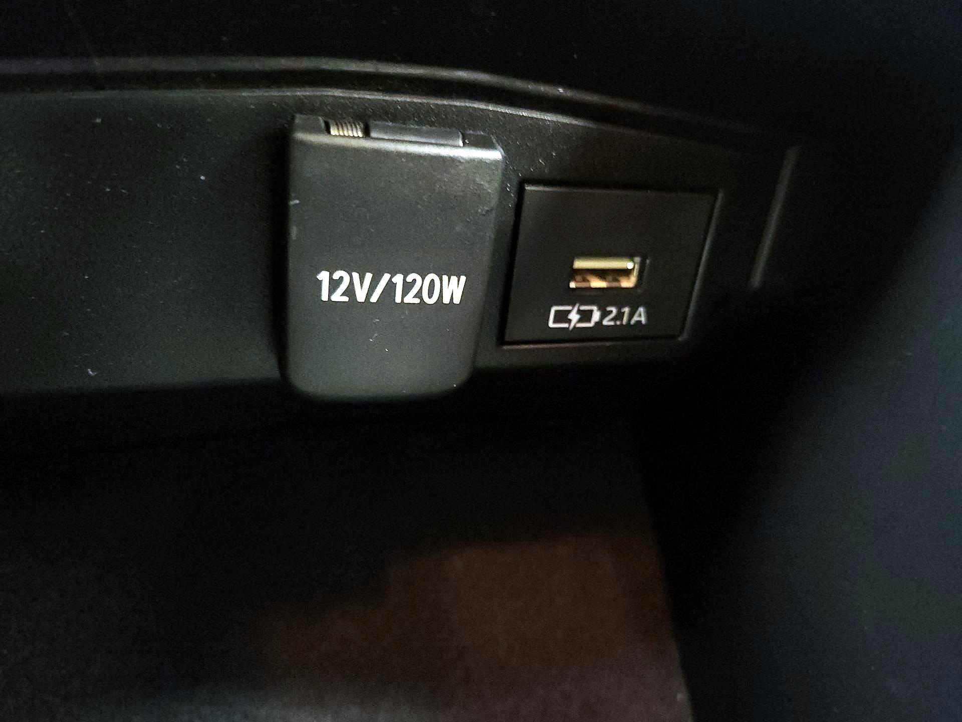 Thumbnail: 2021 Toyota Corolla - 18