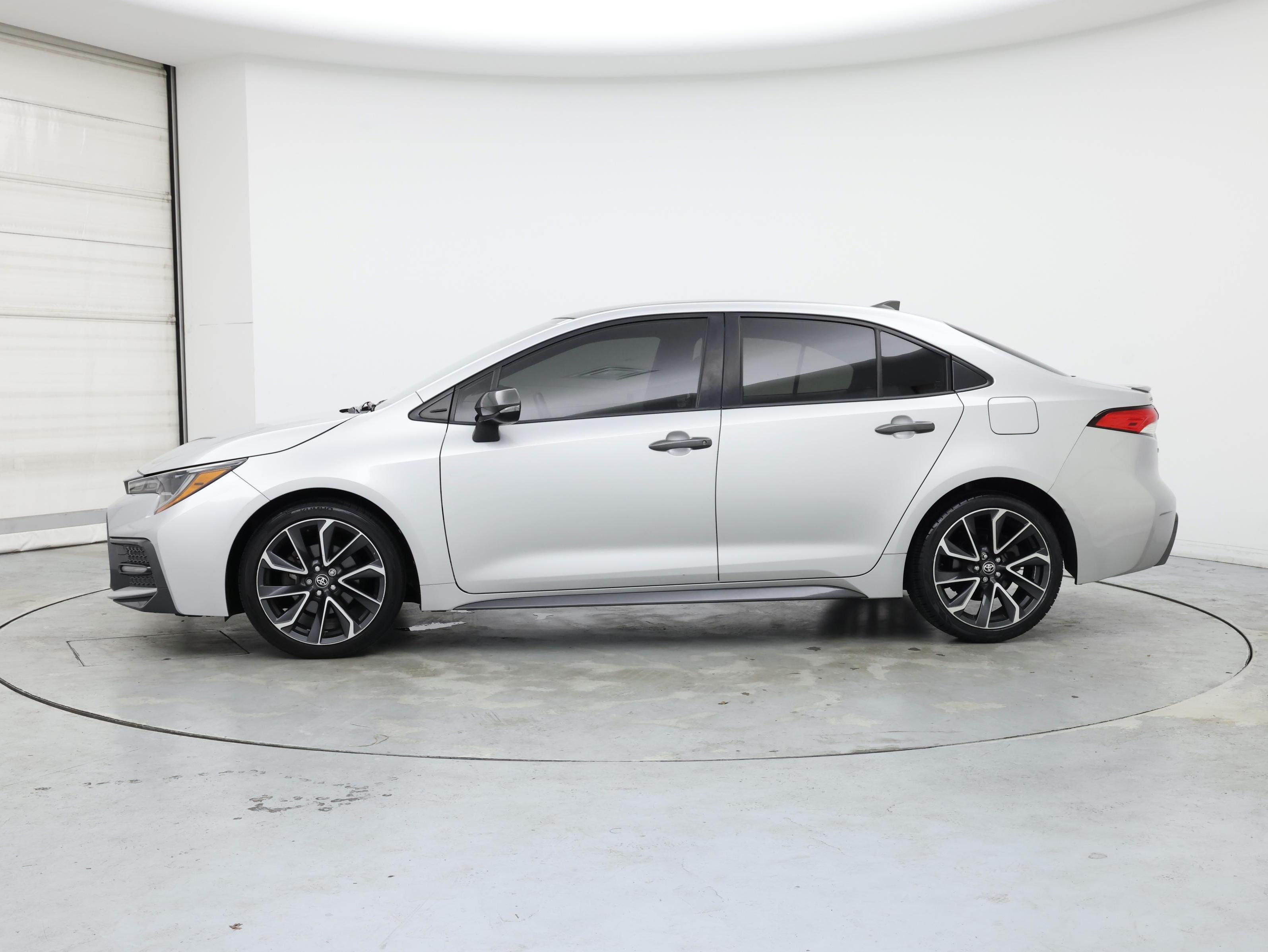 Thumbnail: 2021 Toyota Corolla - 3