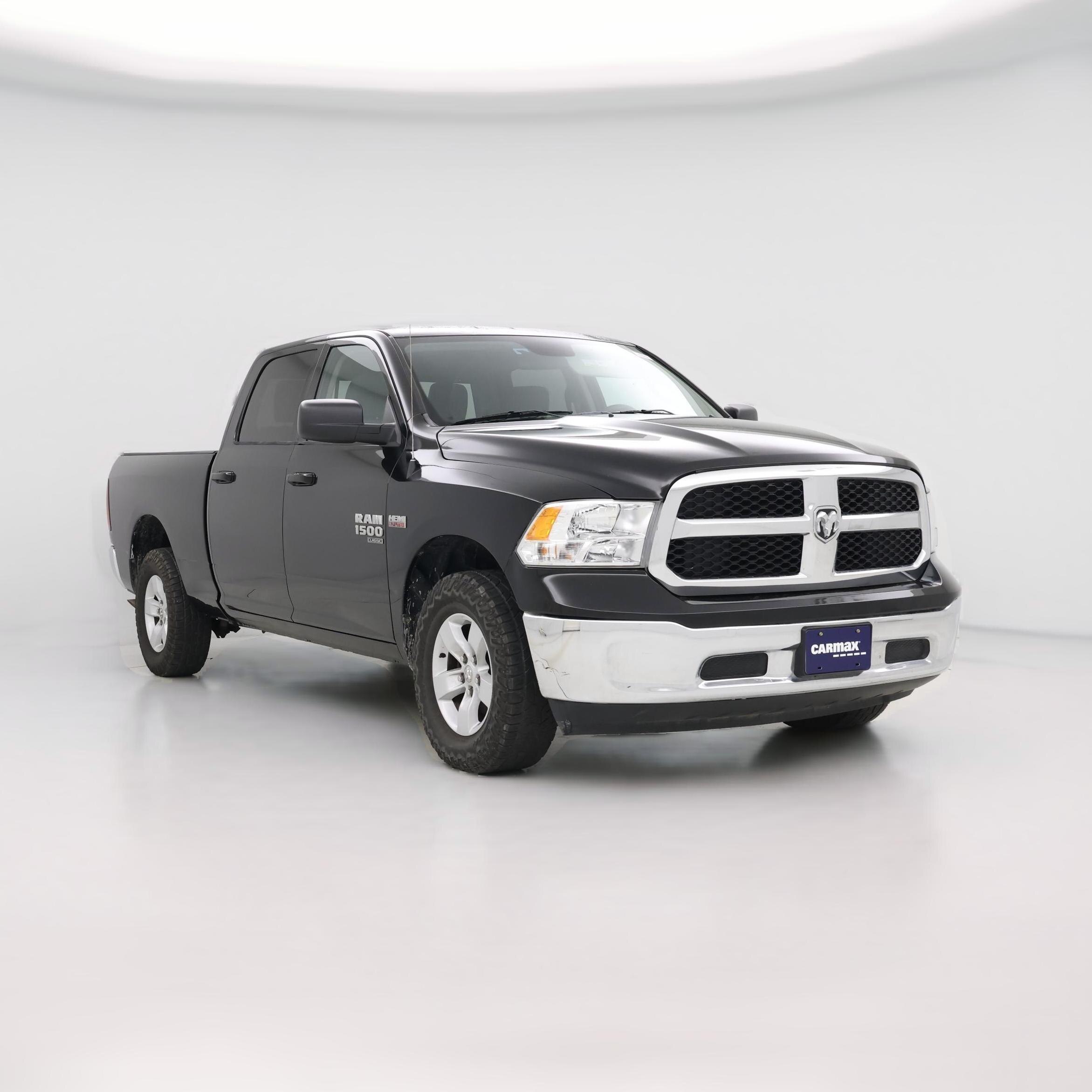 Thumbnail: 2019 RAM 1500 Classic - 1