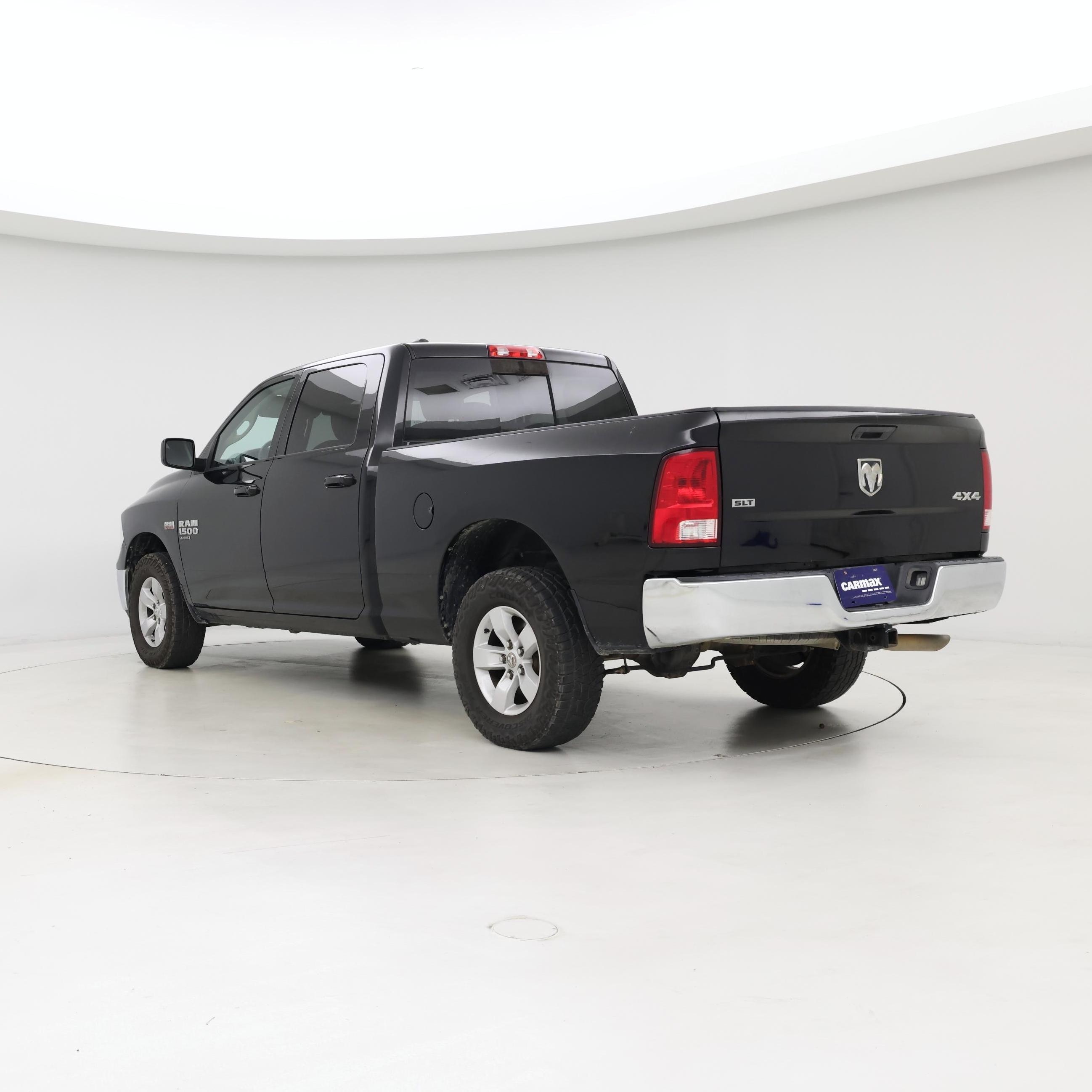 Thumbnail: 2019 RAM 1500 Classic - 2