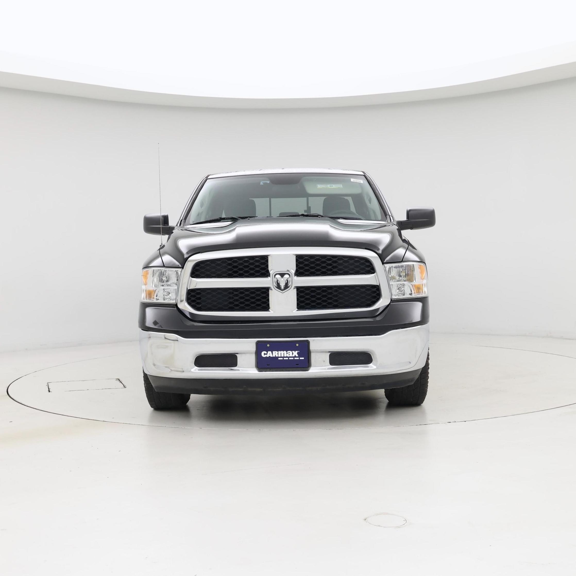 Thumbnail: 2019 RAM 1500 Classic - 5
