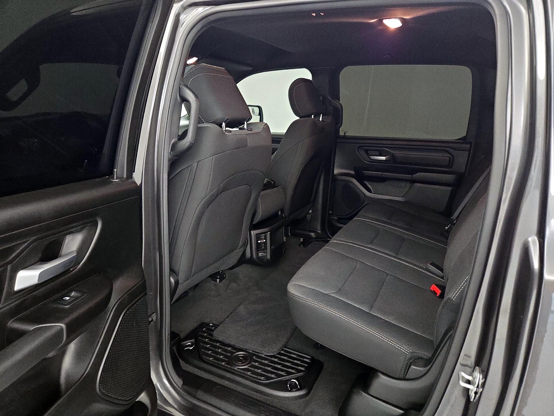 Thumbnail: 2024 RAM 1500 - 19