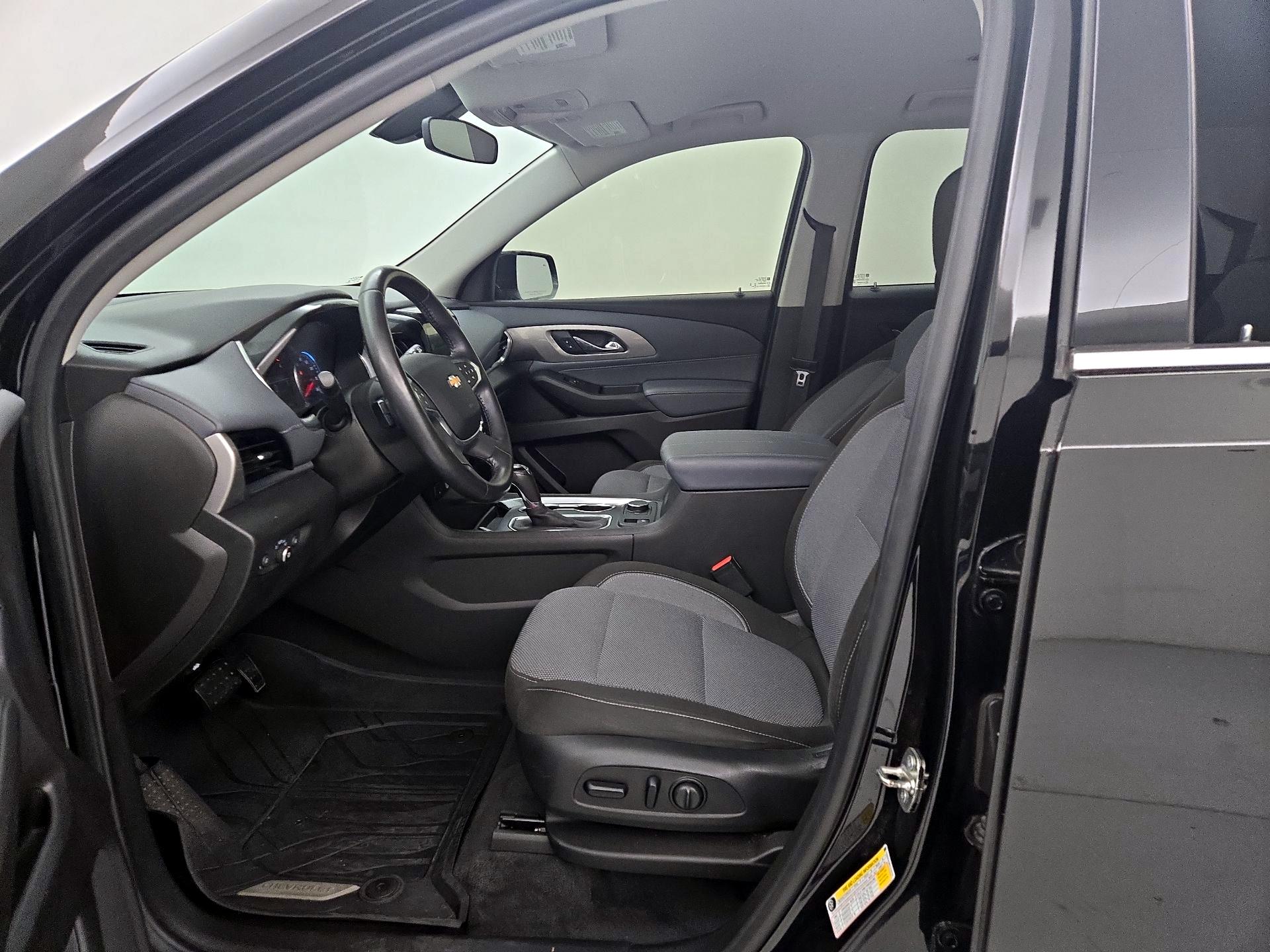 Thumbnail: 2019 Chevrolet Traverse - 11