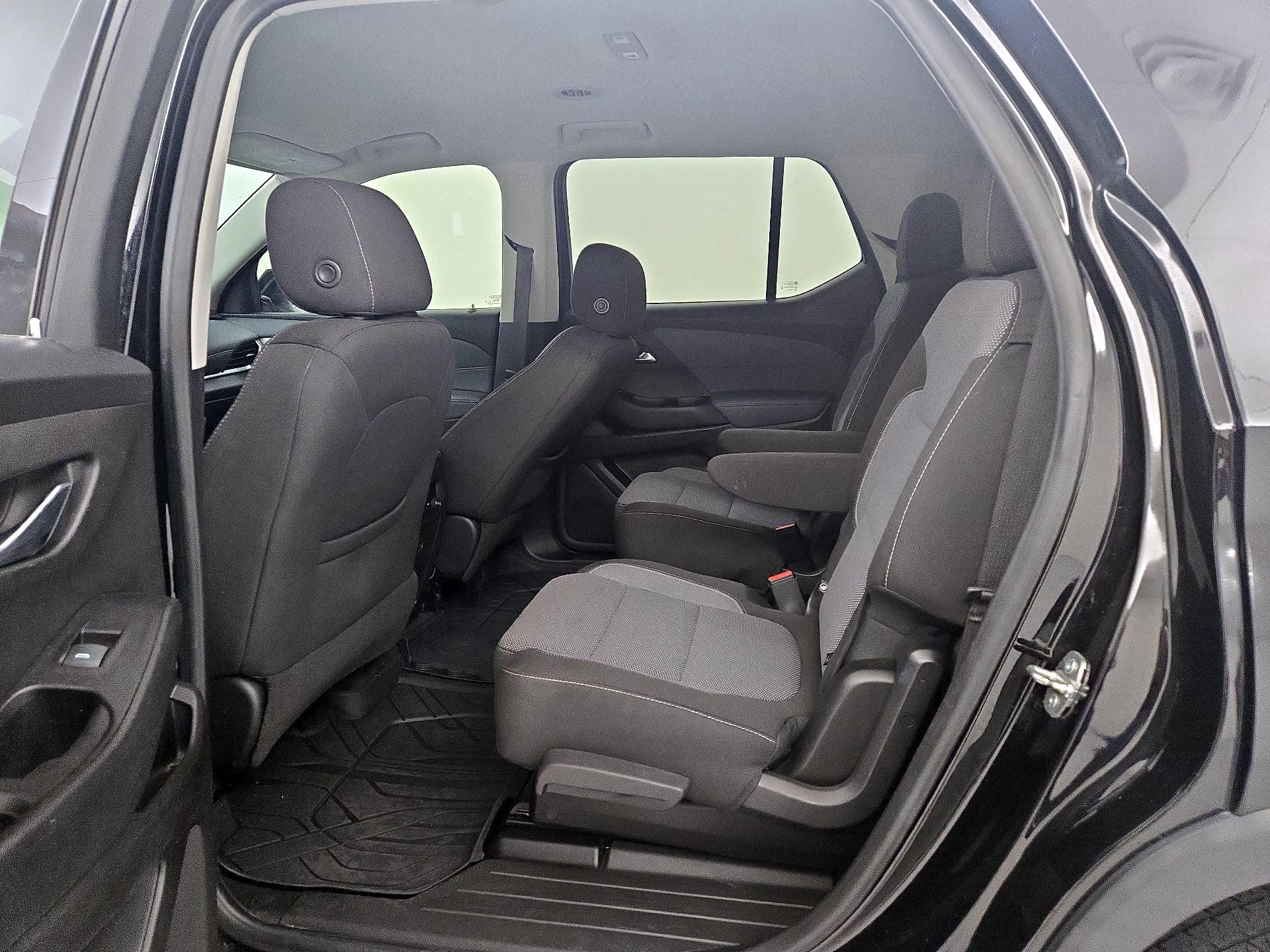 Thumbnail: 2019 Chevrolet Traverse - 19