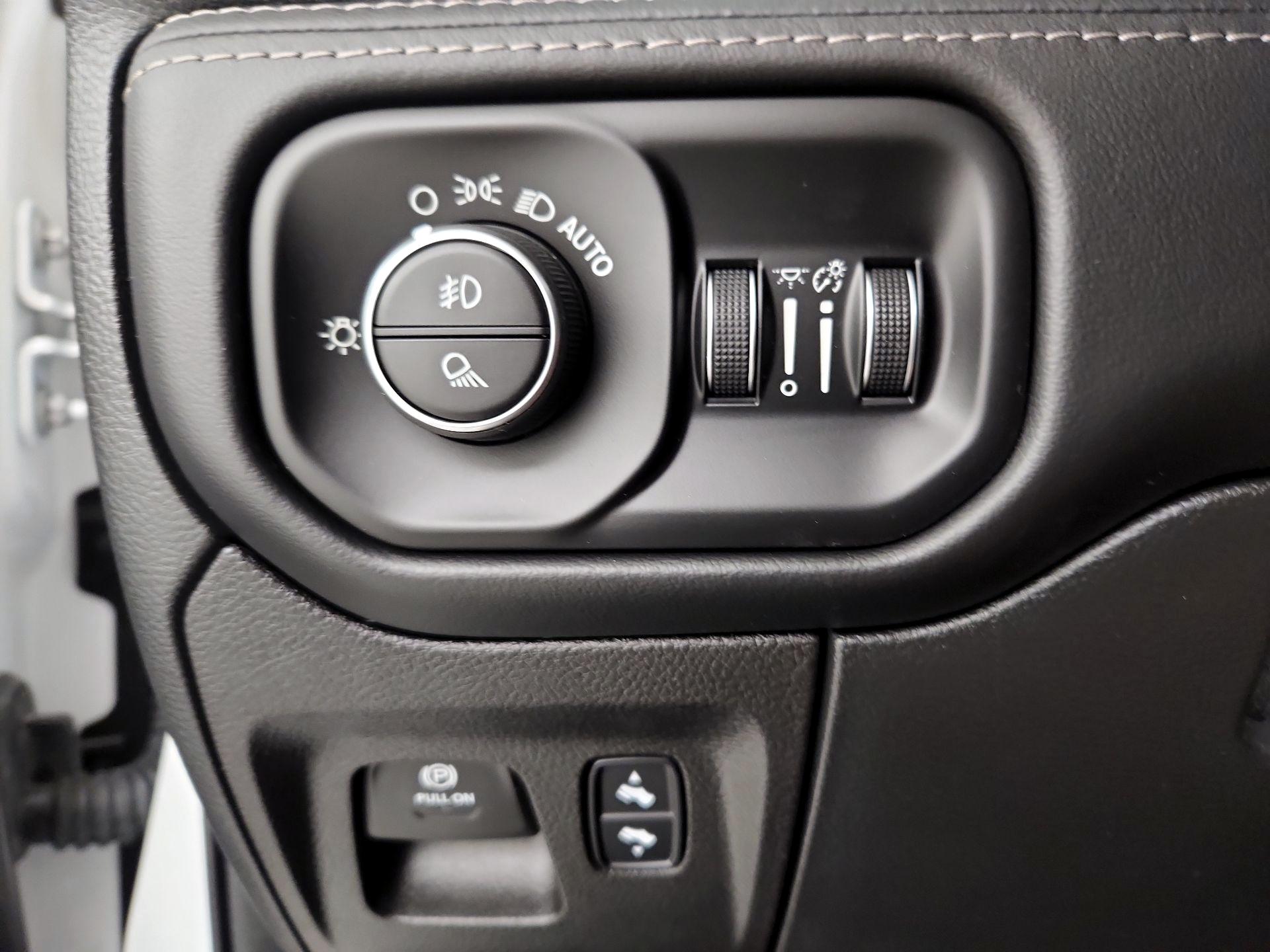 Thumbnail: 2022 RAM 1500 - 13