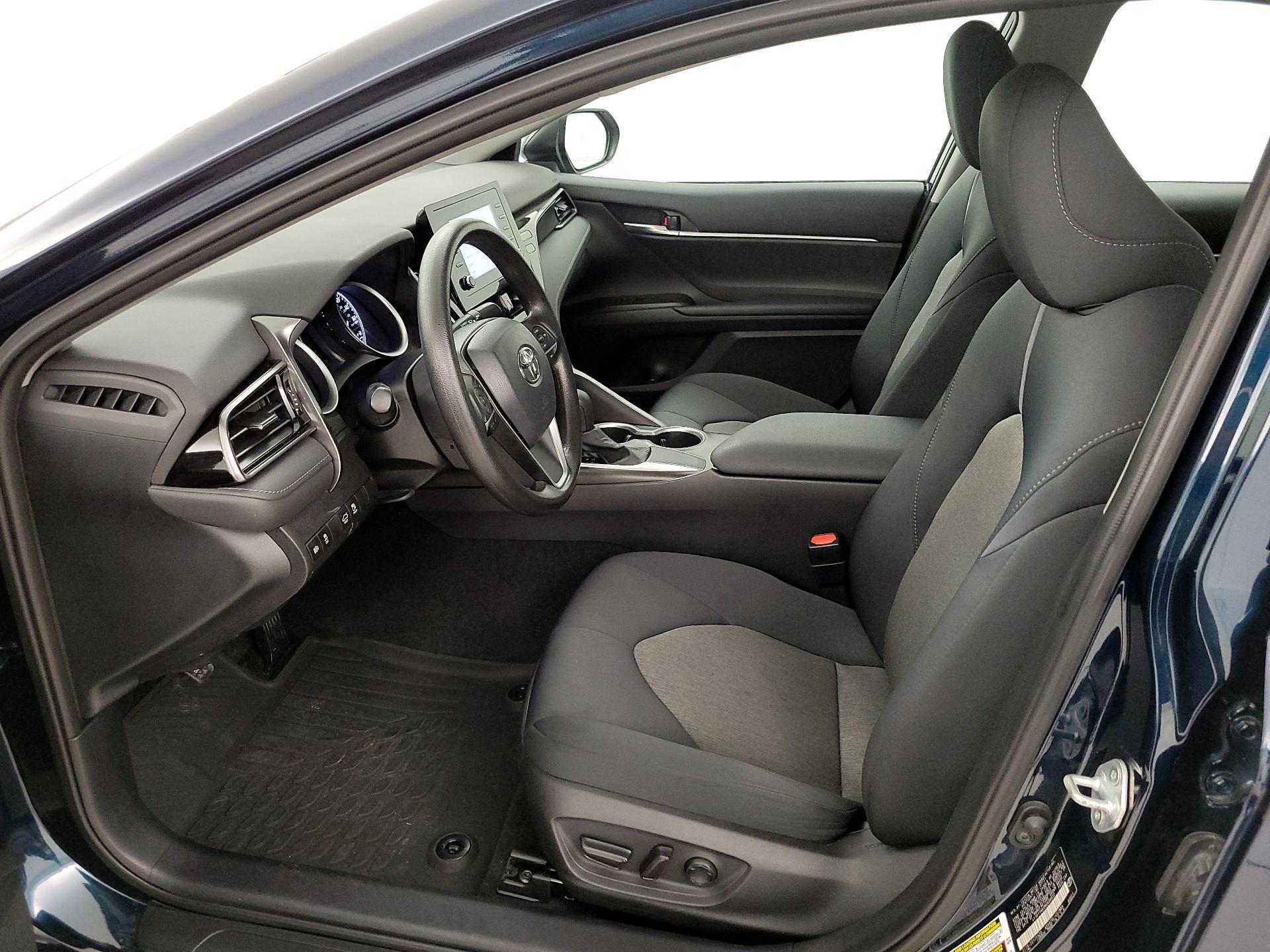 Thumbnail: 2021 Toyota Camry - 11