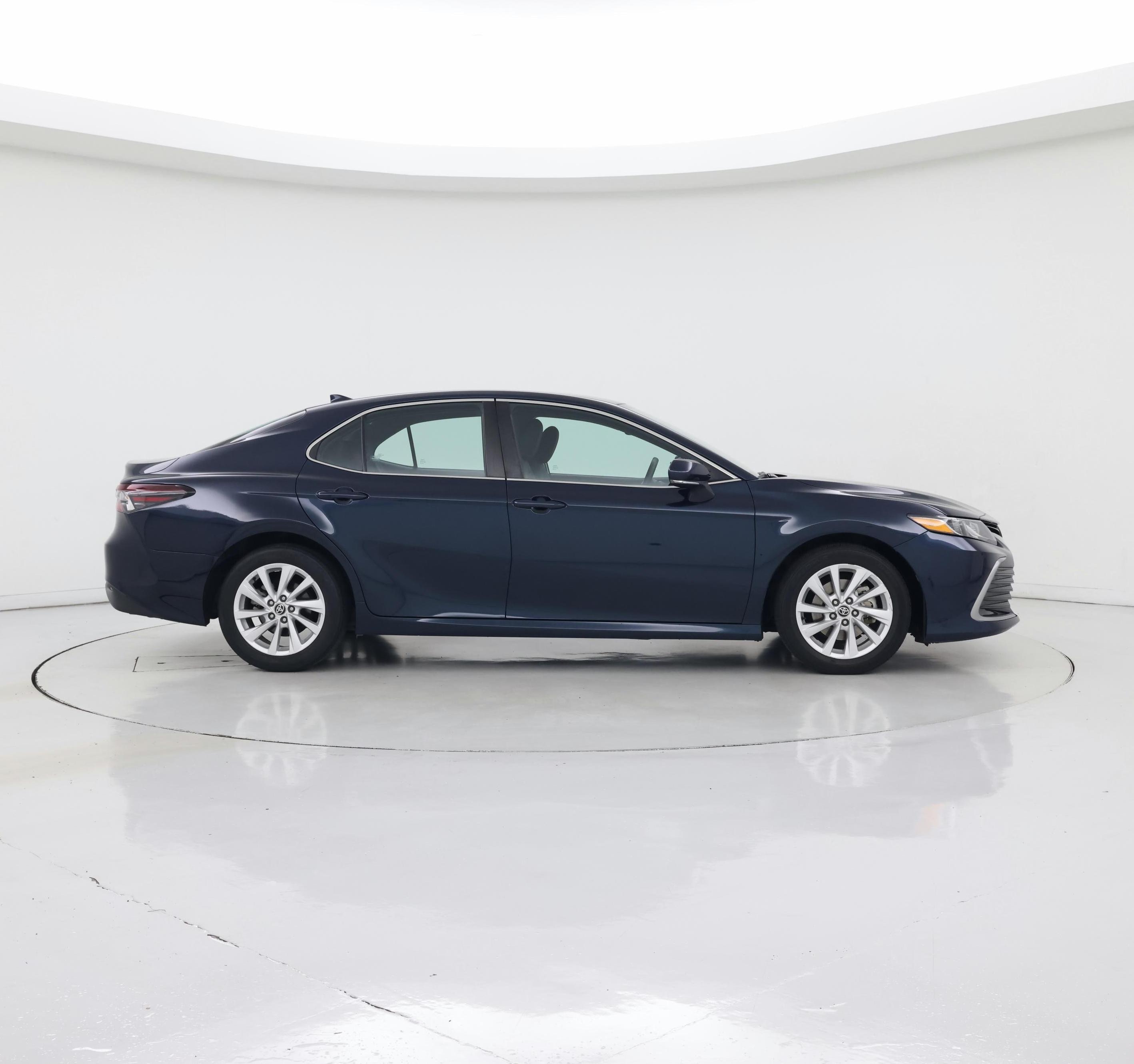 Thumbnail: 2021 Toyota Camry - 7