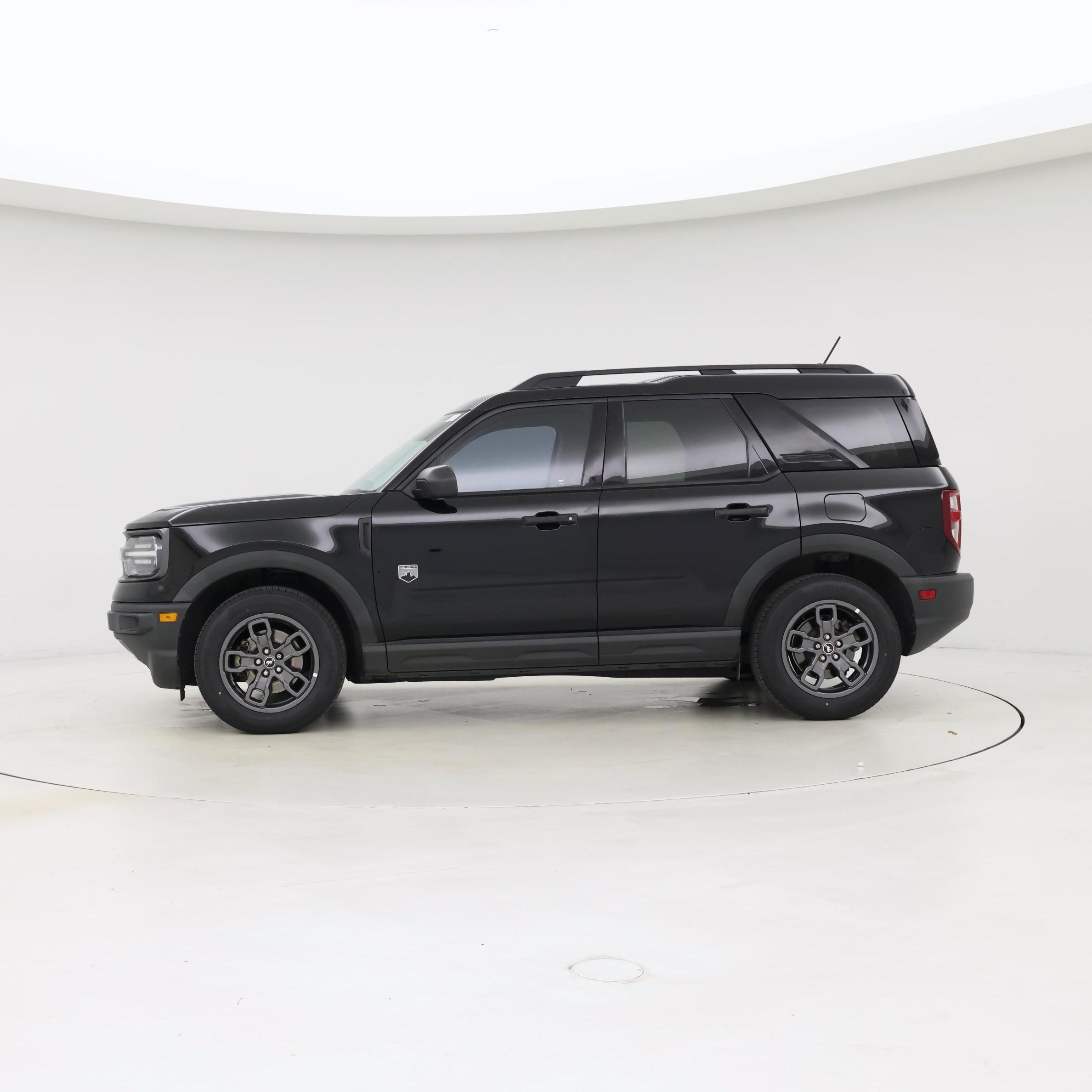 Thumbnail: 2021 Ford Bronco Sport - 3